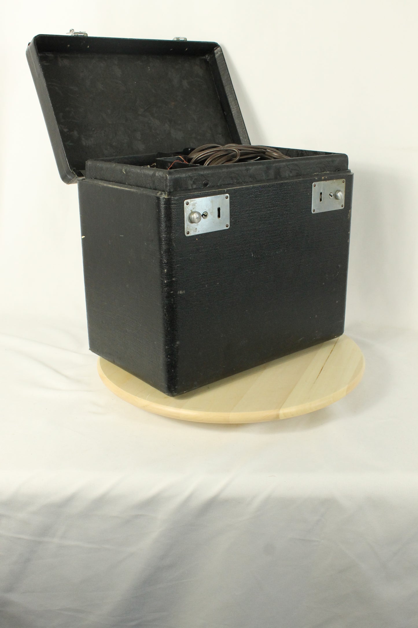 Vintage 1948 Singer Featherweight 221 (S/N EE575605) with Original Case & Huge Accessory Lot