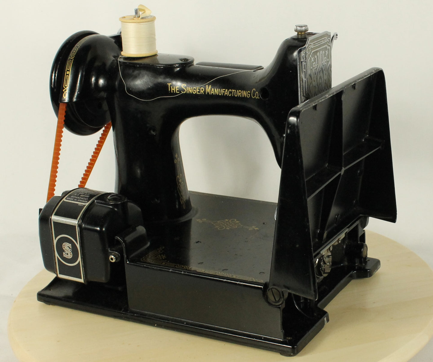 Vintage 1948 Singer Featherweight 221 (S/N EE575605) with Original Case & Huge Accessory Lot