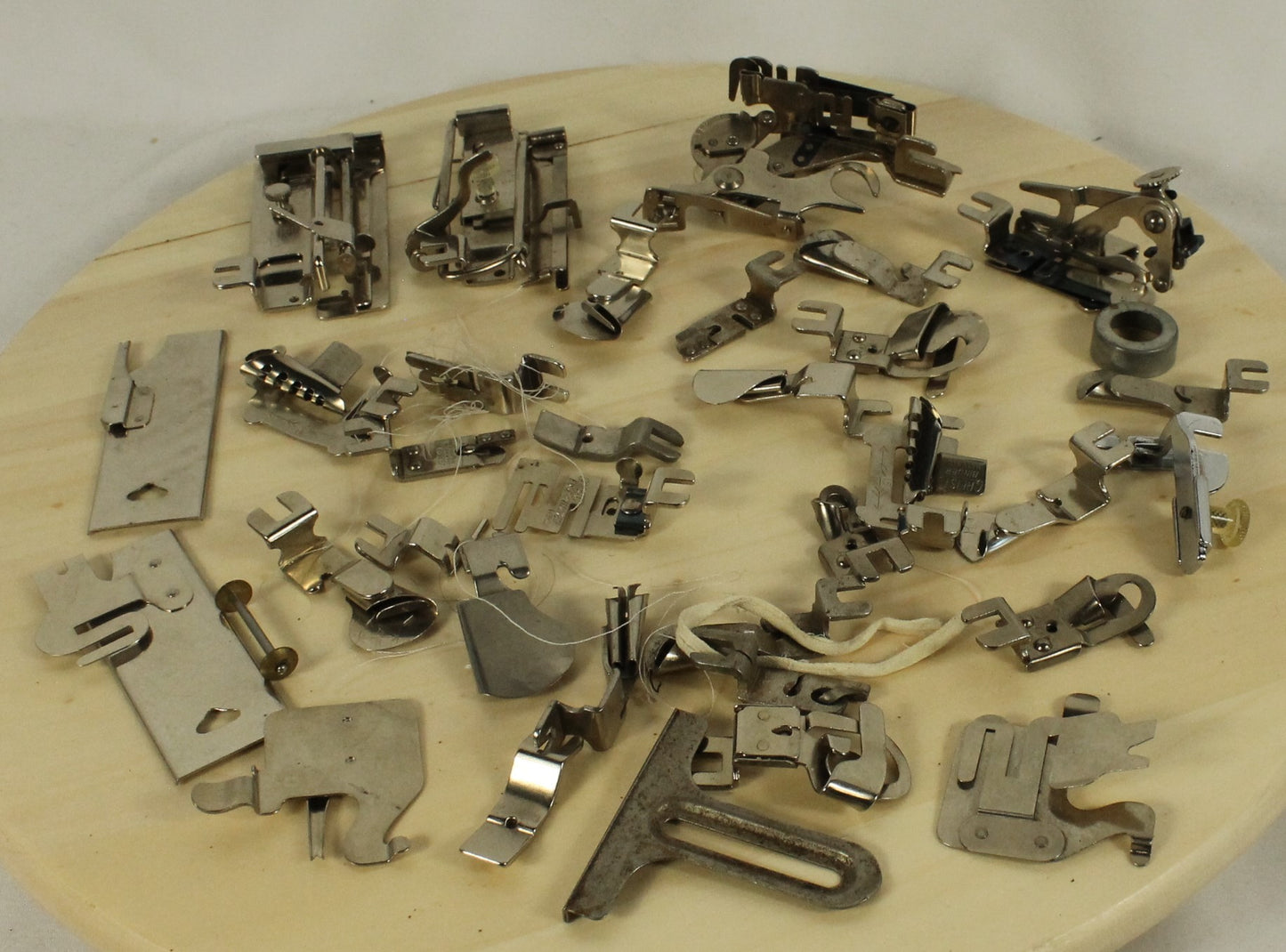 Vintage 1948 Singer Featherweight 221 (S/N EE575605) with Original Case & Huge Accessory Lot