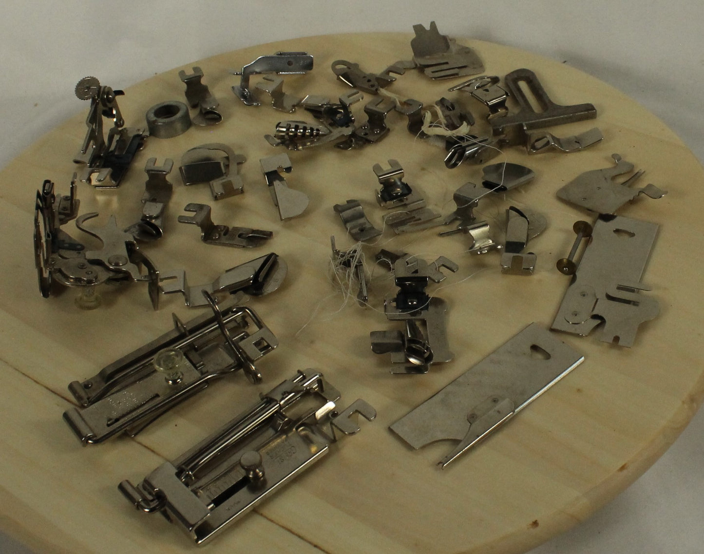 Vintage 1948 Singer Featherweight 221 (S/N EE575605) with Original Case & Huge Accessory Lot