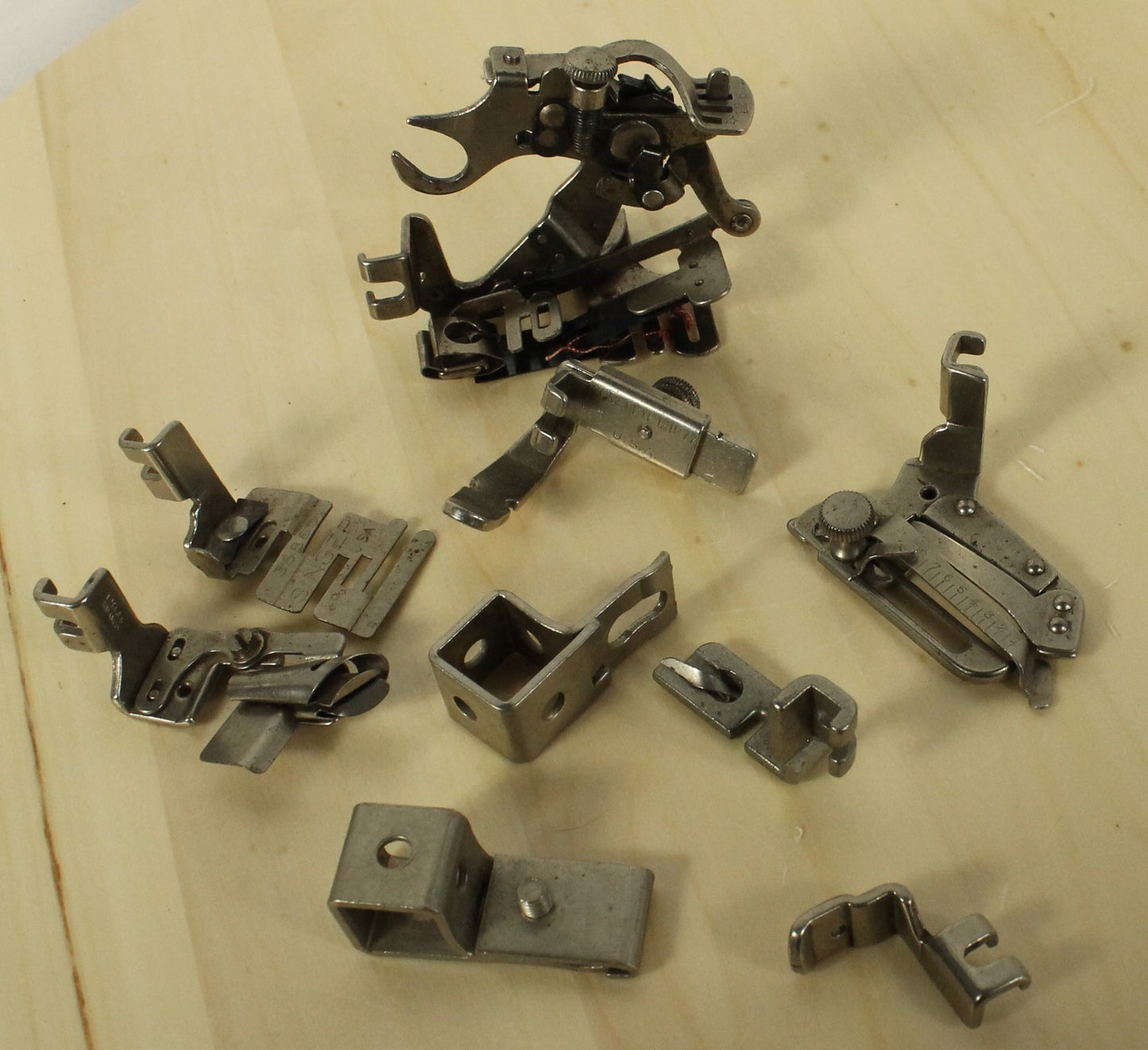 Vintage 1948 Singer Featherweight 221 (S/N EE575605) with Original Case & Huge Accessory Lot