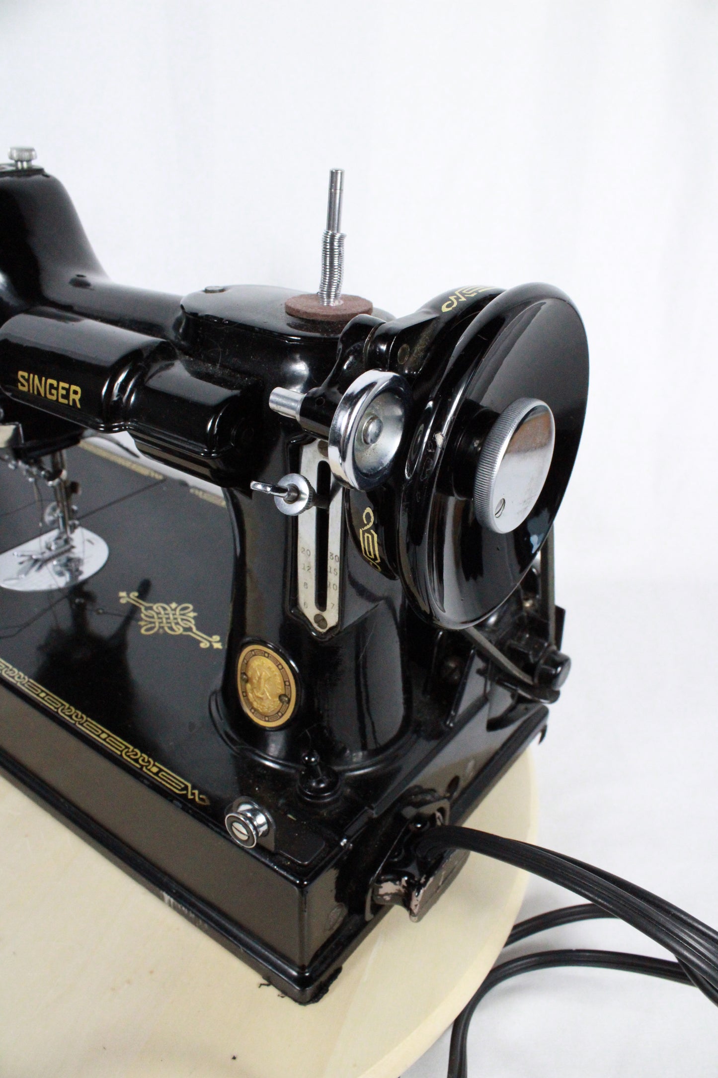 Vintage Singer Featherweight 221 Sewing Machine with Case and Accessories - Serial EH005125
