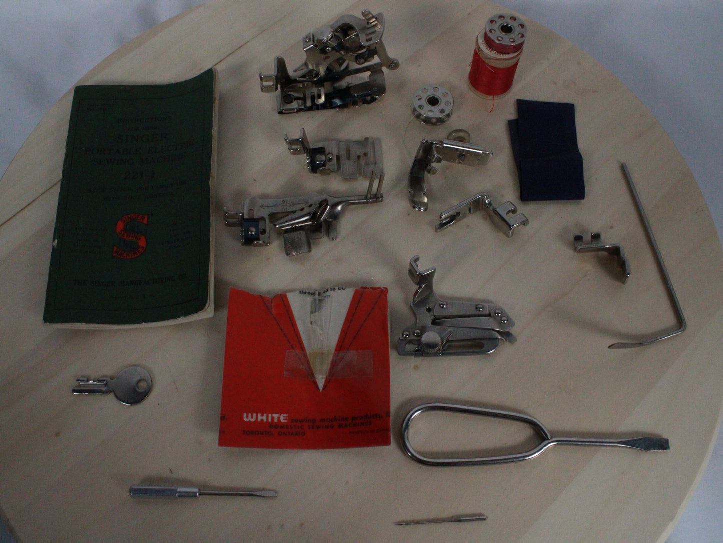 Vintage Singer Featherweight 221 Sewing Machine with Case and Accessories - Serial EH005125