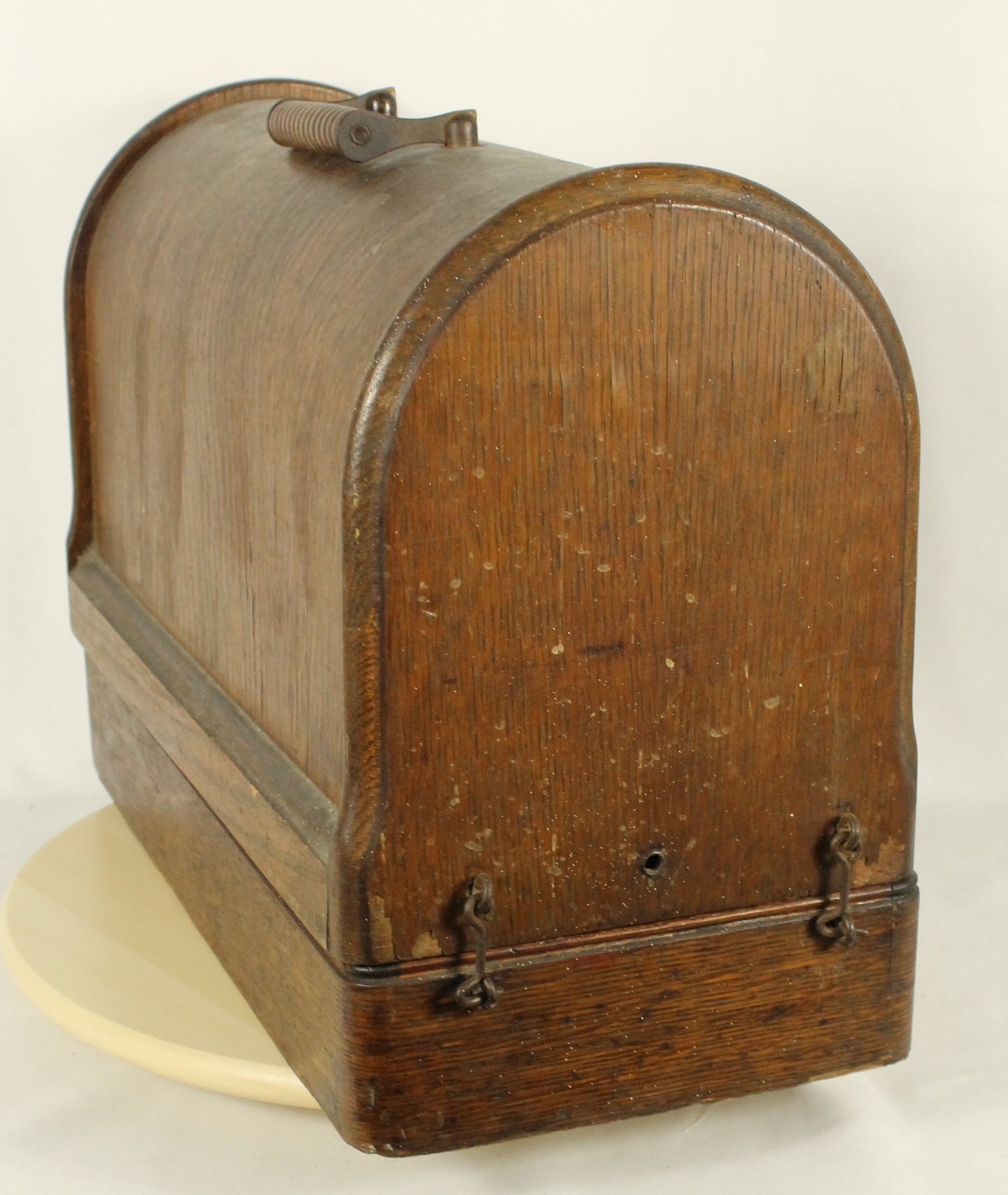 Antique 1917 Singer 66 Sewing Machine with Filigree Decals