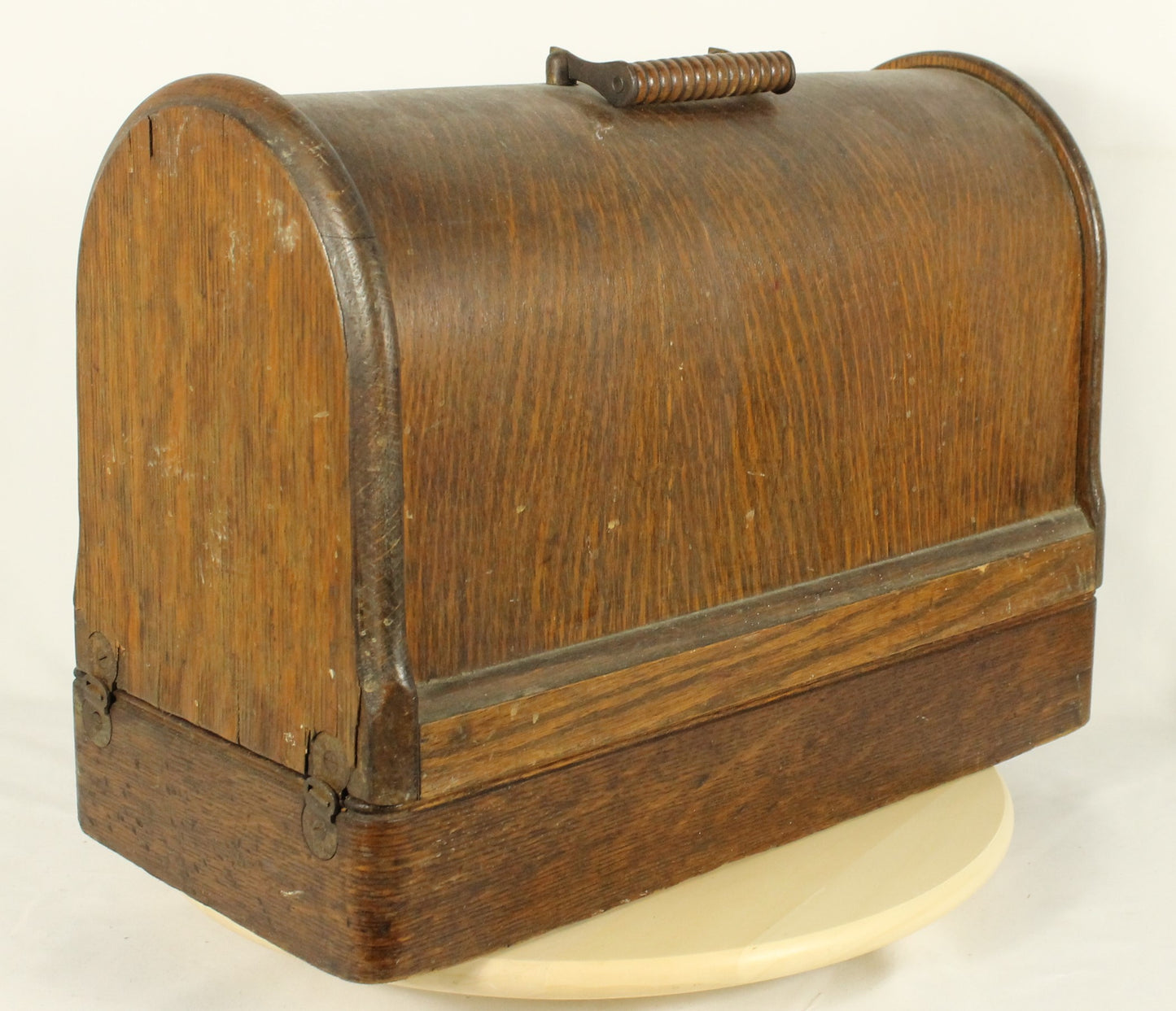 Antique 1917 Singer 66 Sewing Machine with Filigree Decals