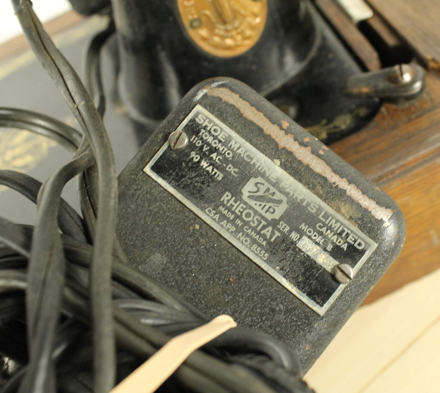 Antique 1917 Singer 66 Sewing Machine with Filigree Decals