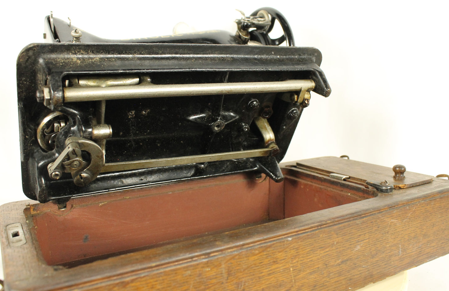 Antique 1917 Singer 66 Sewing Machine with Filigree Decals