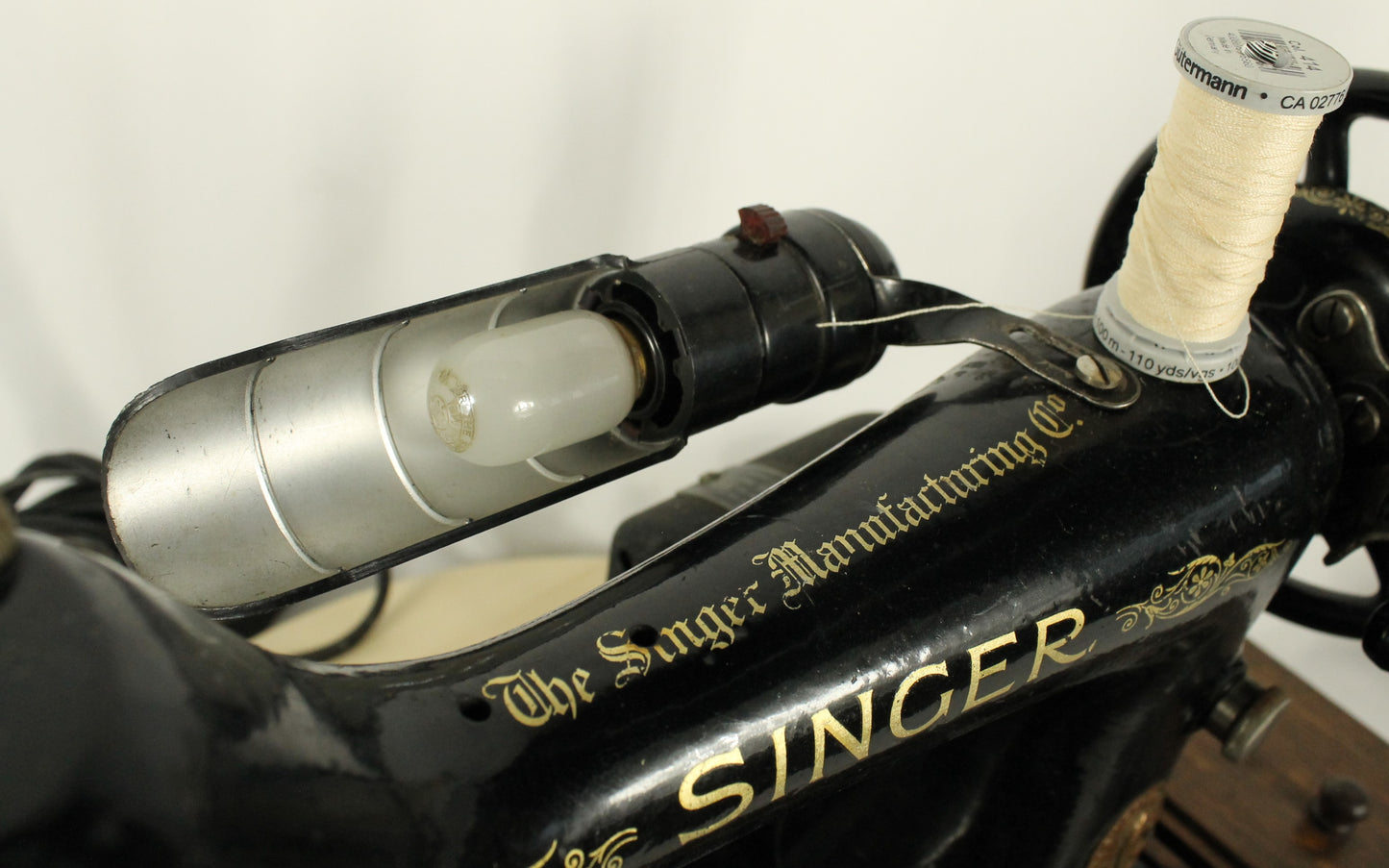 Antique 1917 Singer 66 Sewing Machine with Filigree Decals