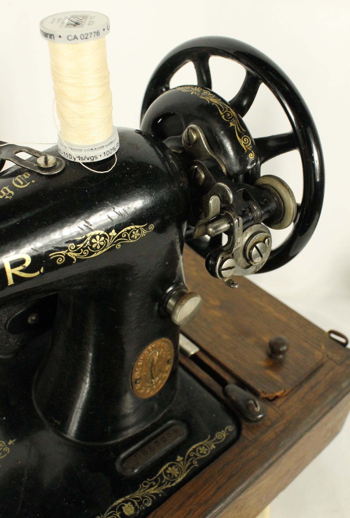Antique 1917 Singer 66 Sewing Machine with Filigree Decals