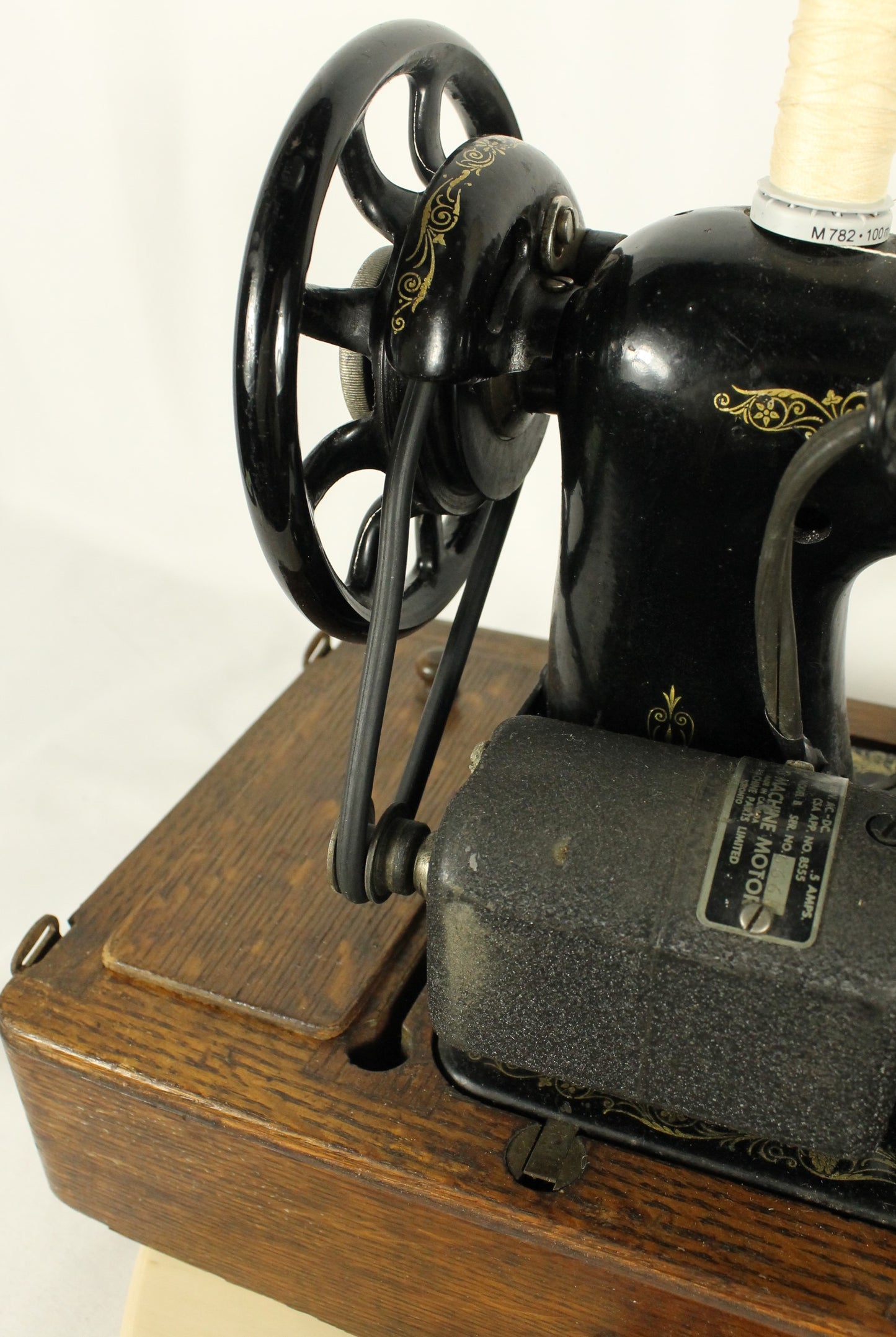 Antique 1917 Singer 66 Sewing Machine with Filigree Decals