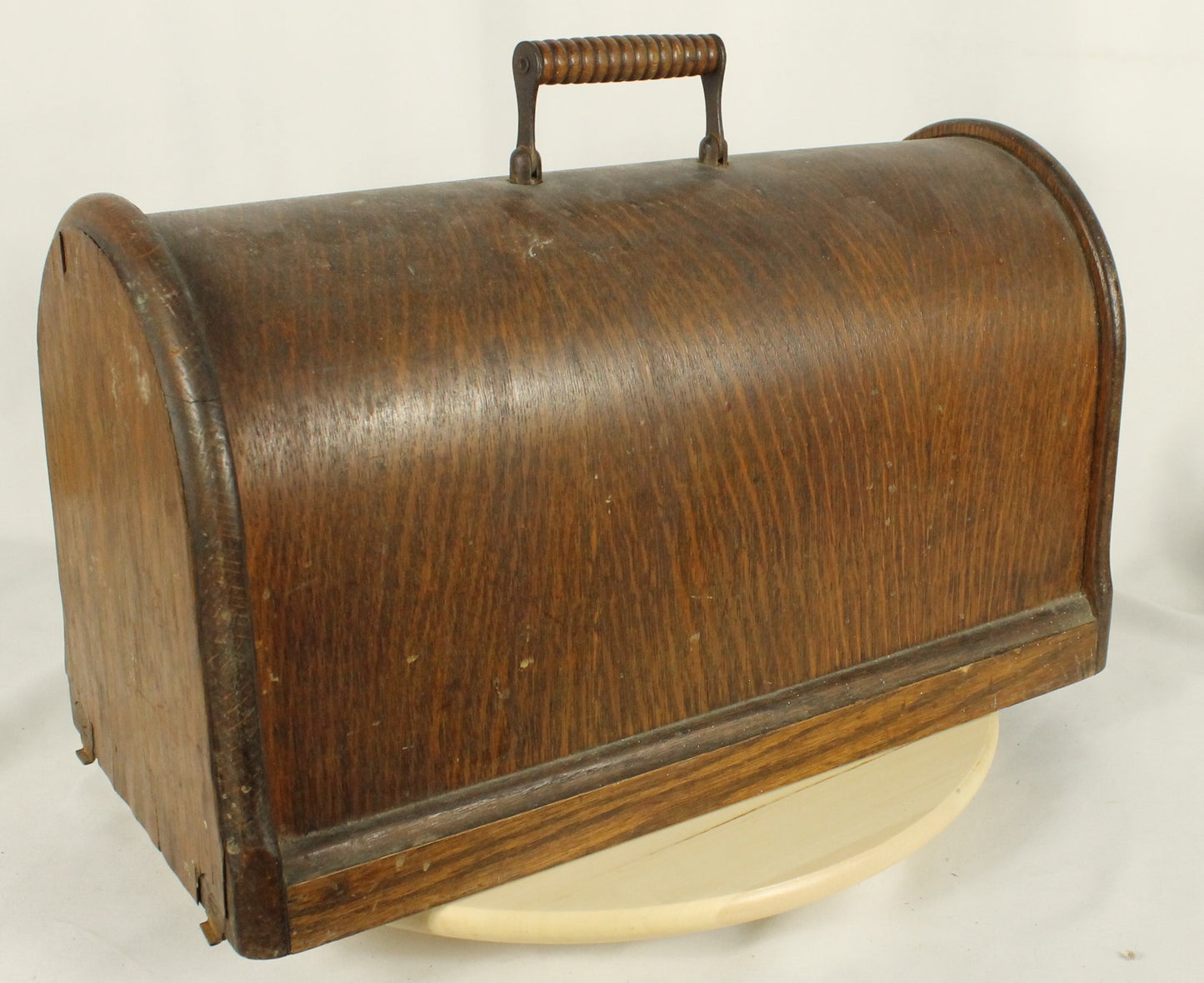 Antique 1917 Singer 66 Sewing Machine with Filigree Decals