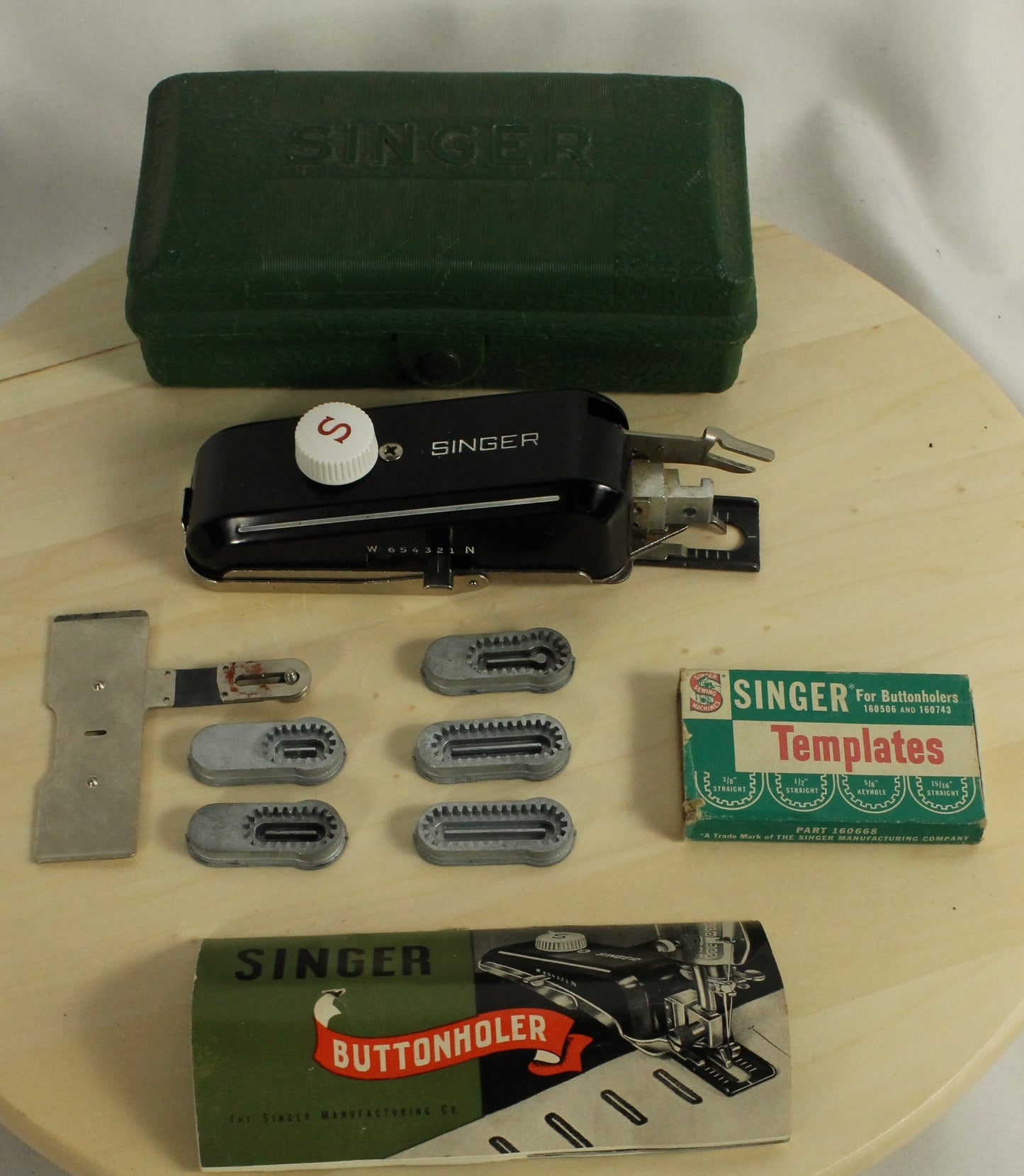 Antique 1923 Singer Model 128-3 "Red Eye" Sewing Machine with Case and Buttonholer Attachment