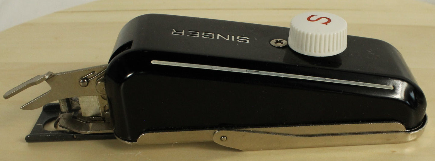 Antique 1923 Singer Model 128-3 "Red Eye" Sewing Machine with Case and Buttonholer Attachment