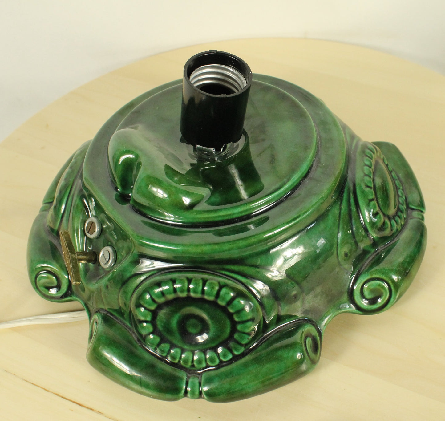 Vintage Atlantic Mold Ceramic Musical Christmas Tree - Dated 1979 (19.5" Tall)