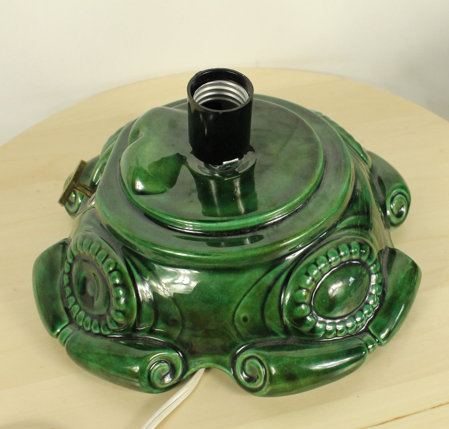 Vintage Atlantic Mold Ceramic Musical Christmas Tree - Dated 1979 (19.5" Tall)