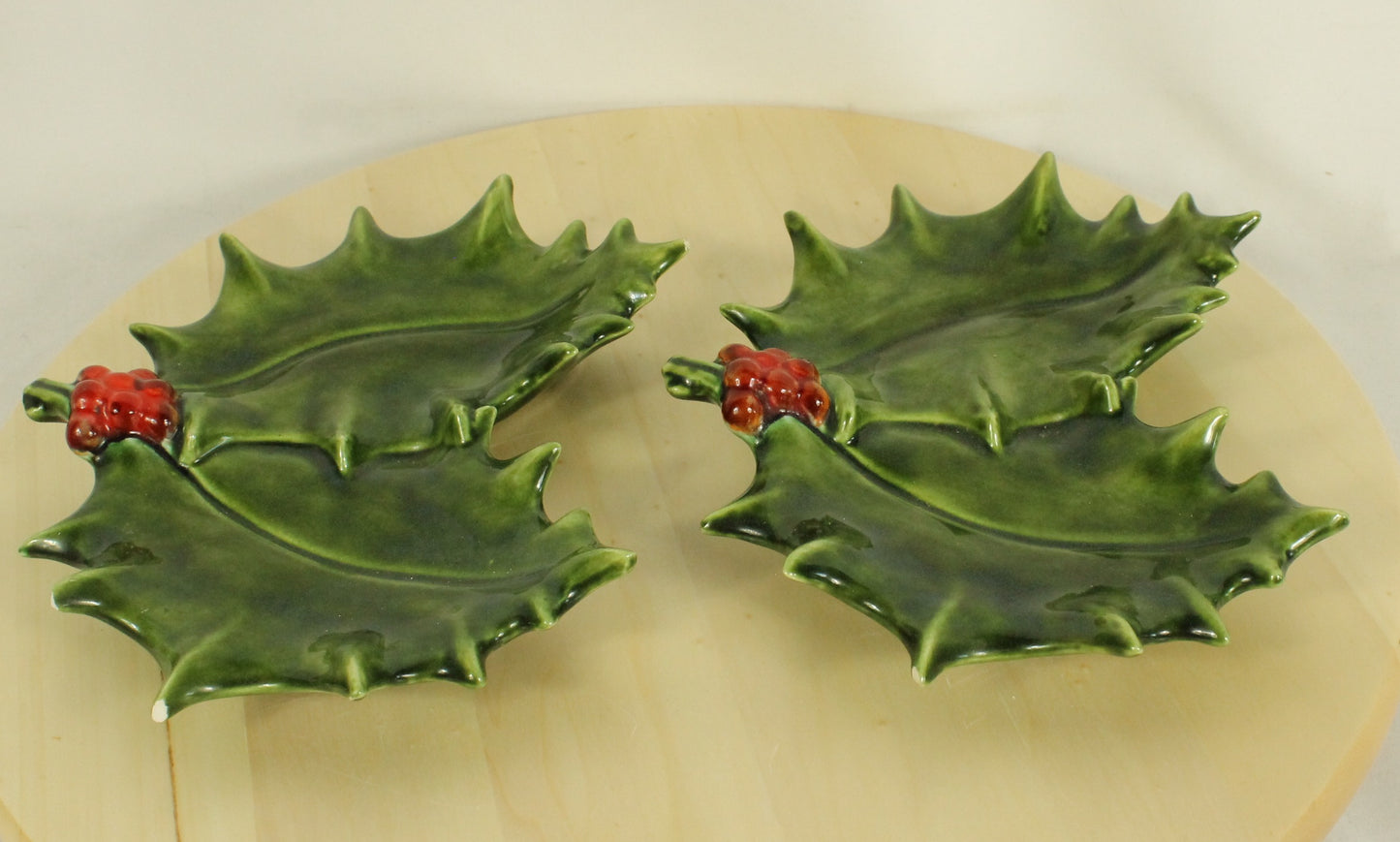 Vintage Jamar Holly Leaf Candy/Trinket Dish Set (Set of 2)
