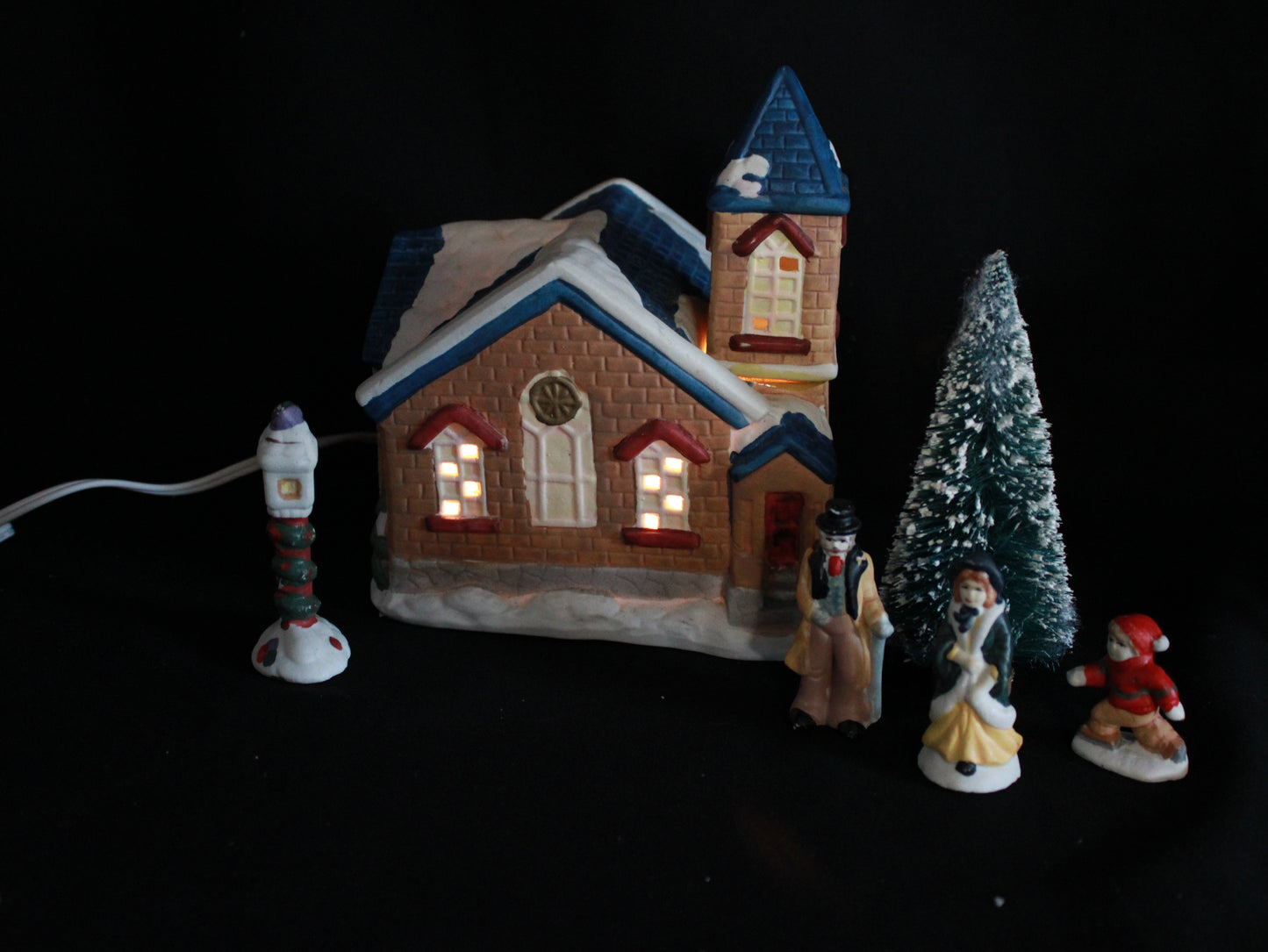 Instant Victorian Christmas Village! 5 Zellers Lighted Ceramic Sets (Open Boxes)