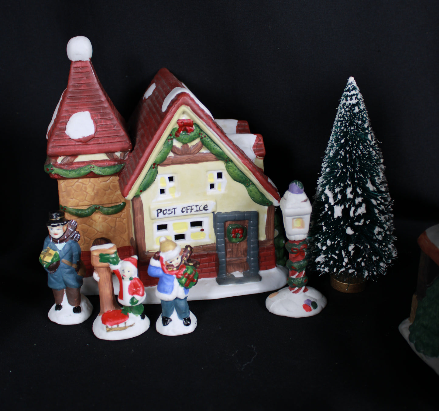 Instant Victorian Christmas Village! 5 Zellers Lighted Ceramic Sets (Open Boxes)