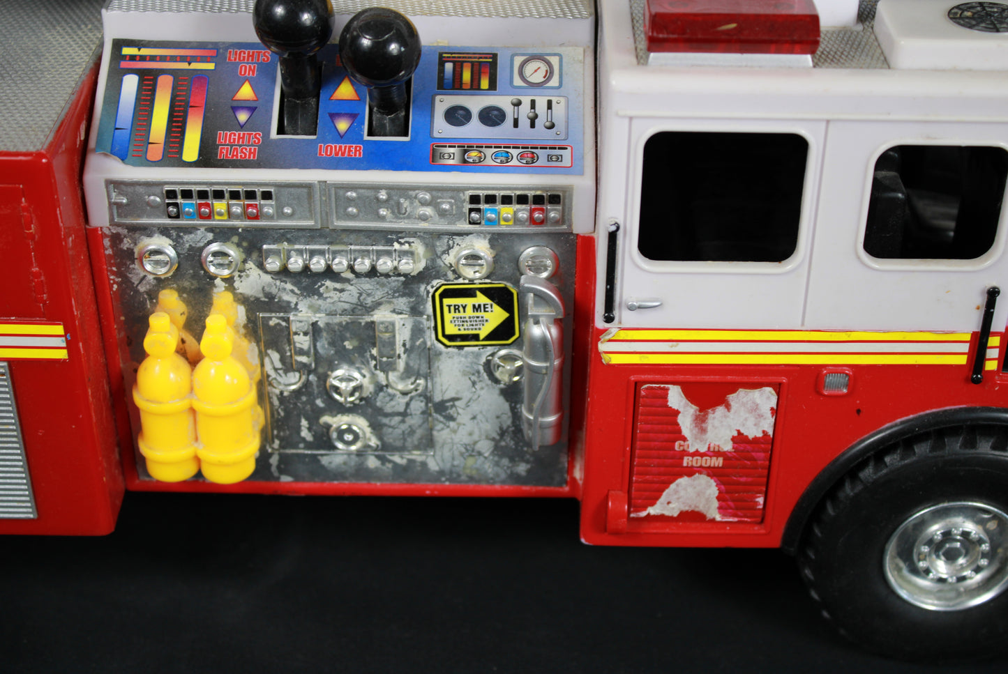 Tonka Hasbro Fire Rescue Motorized Aerial Ladder Truck #03473