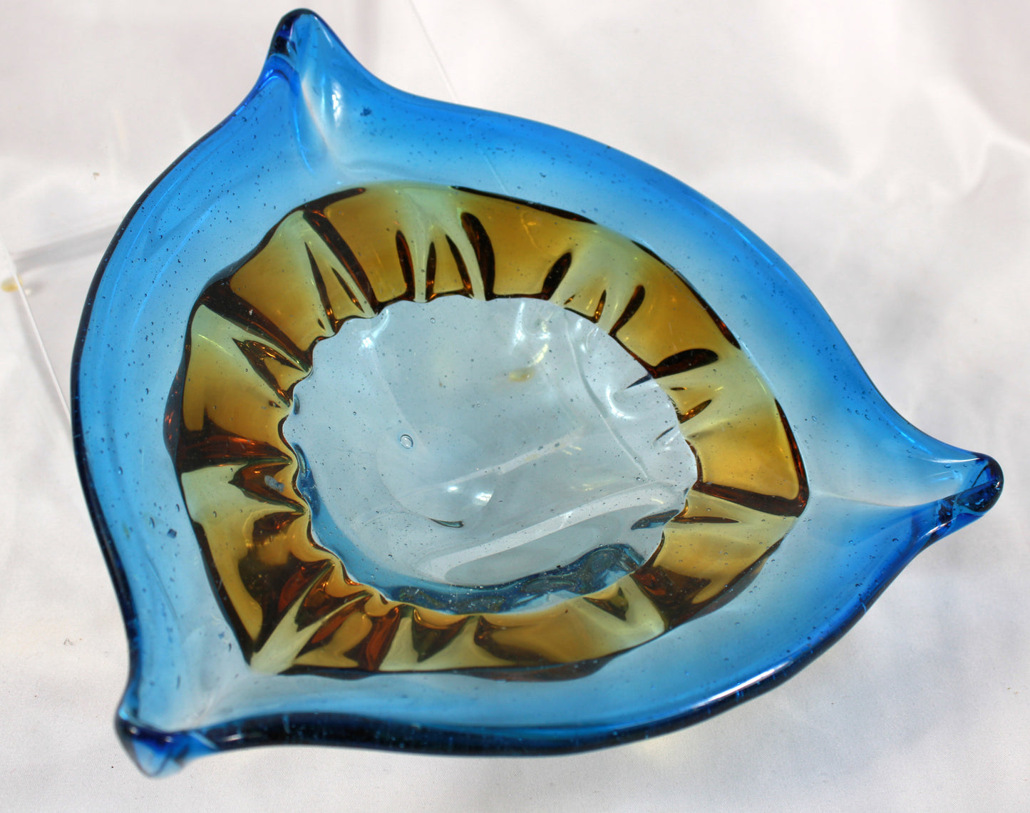 Mid-Century Modern Azure and Amber Biomorphic Art Glass Centerpiece