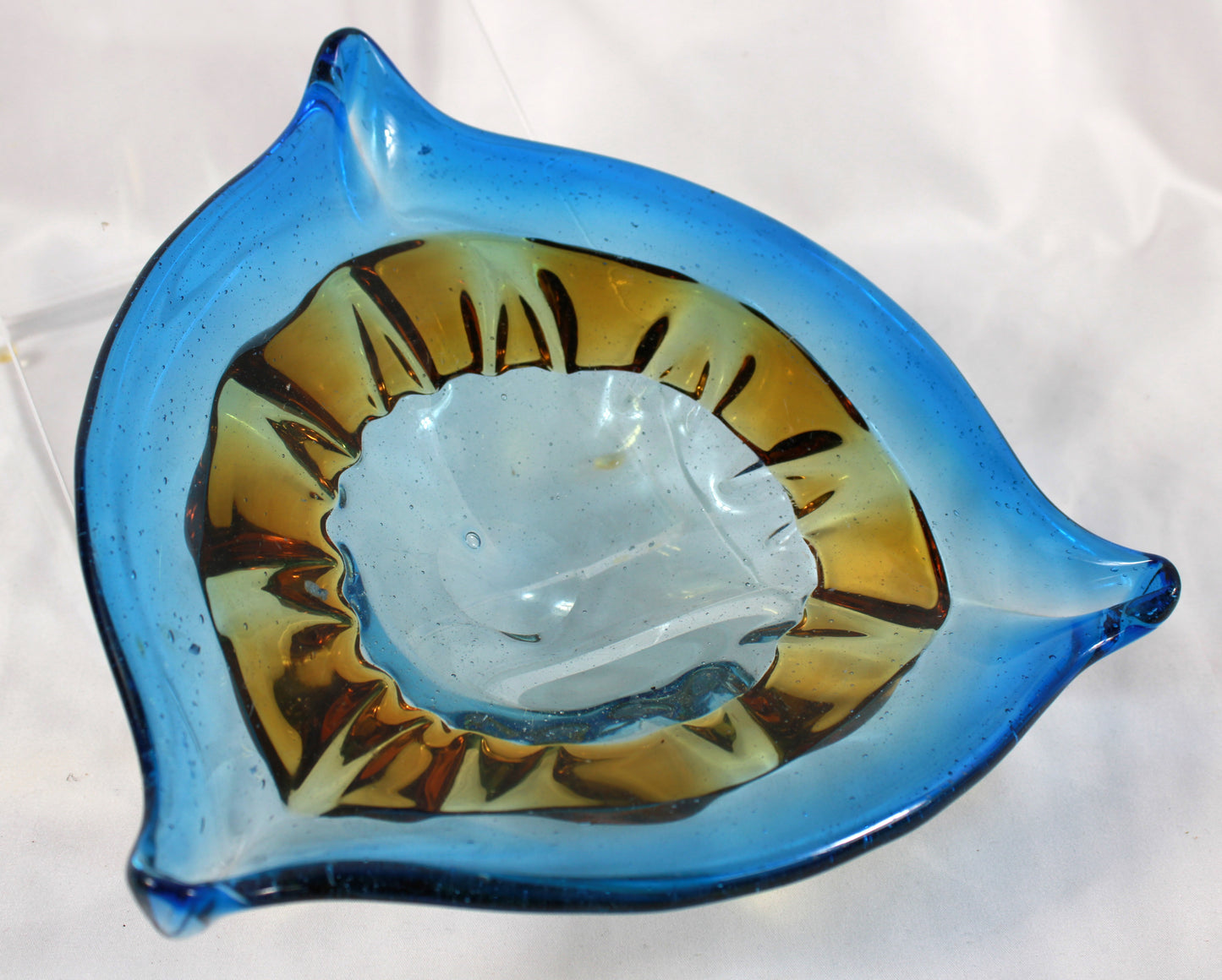 Mid-Century Modern Azure and Amber Biomorphic Art Glass Centerpiece