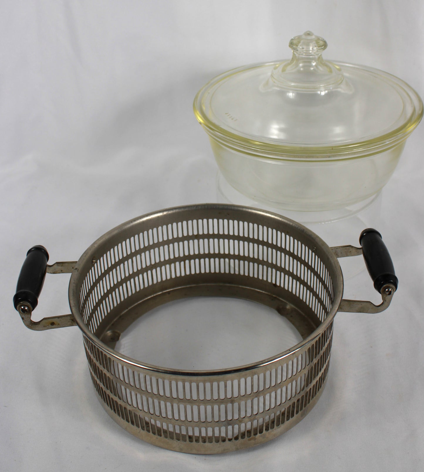 Vintage Farberware Casserole Holder with Pyrex Glass Insert and Lid