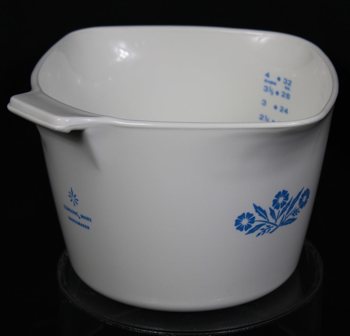 Vintage Corning Ware Blue Cornflower 4-Cup Saucemaker Measuring Pitcher