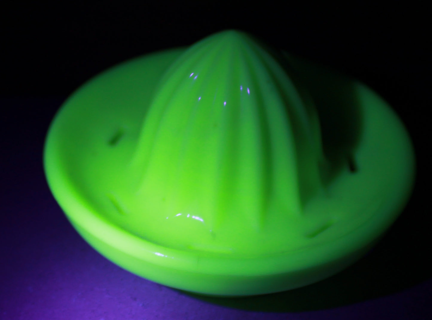 Uranium Custard Glass Citrus Juicer Reamer Insert