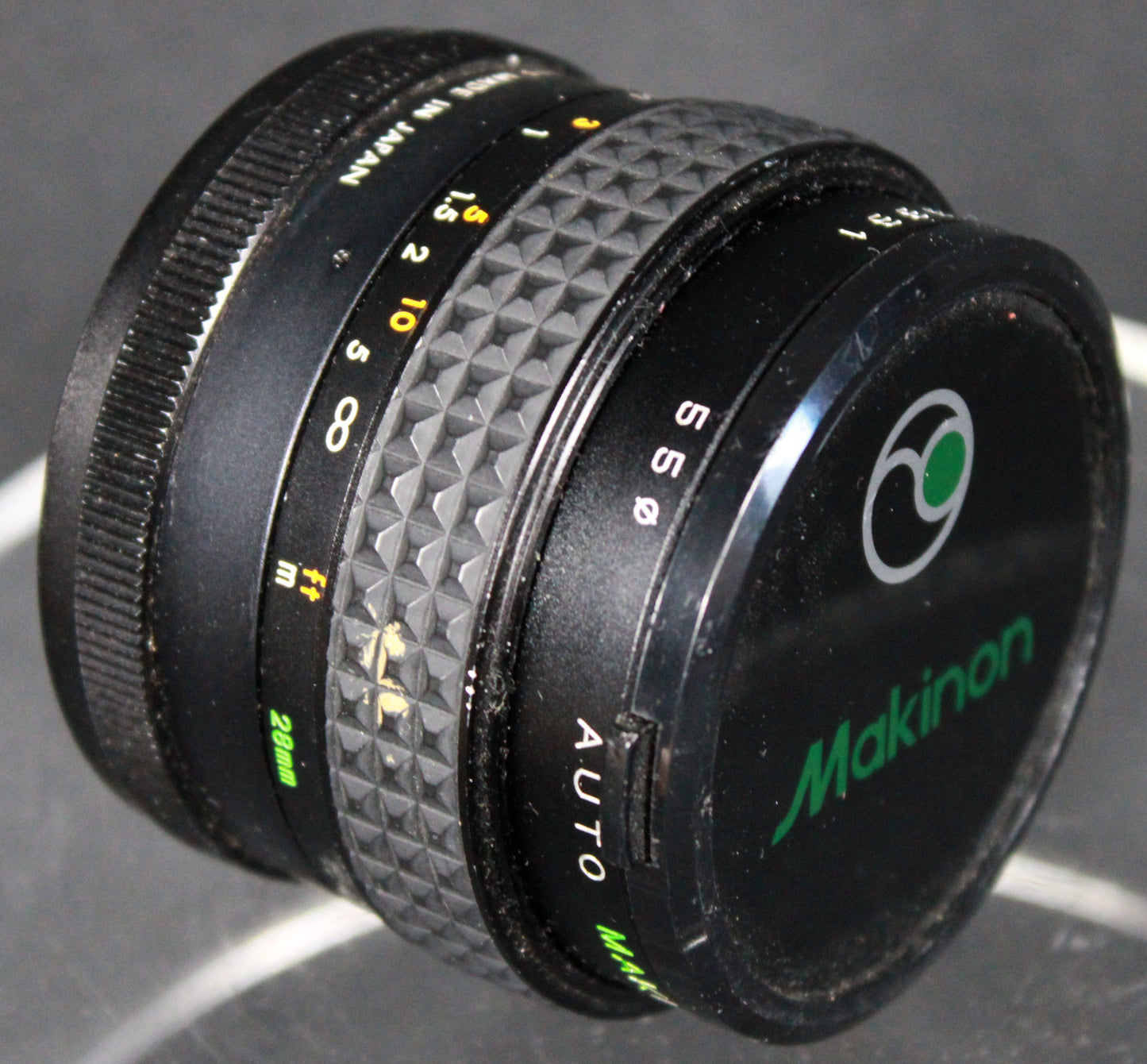 Makinnon Multi-Coated 28mm f/2.8 Wide-Angle Lens with 55mm Front Cap