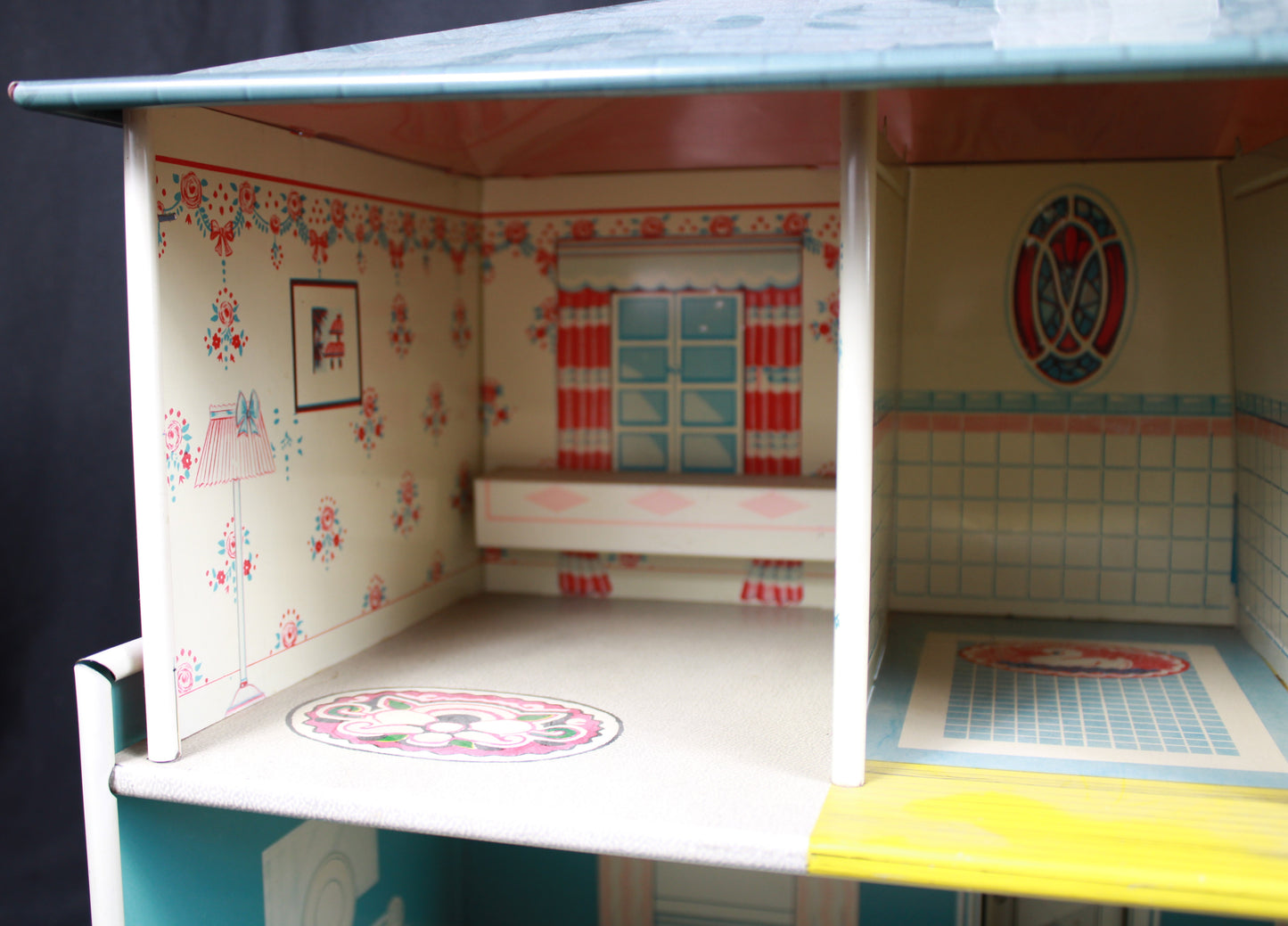 Vintage Marx Litho Tin Dollhouse with Superior Plastic Furniture Lot