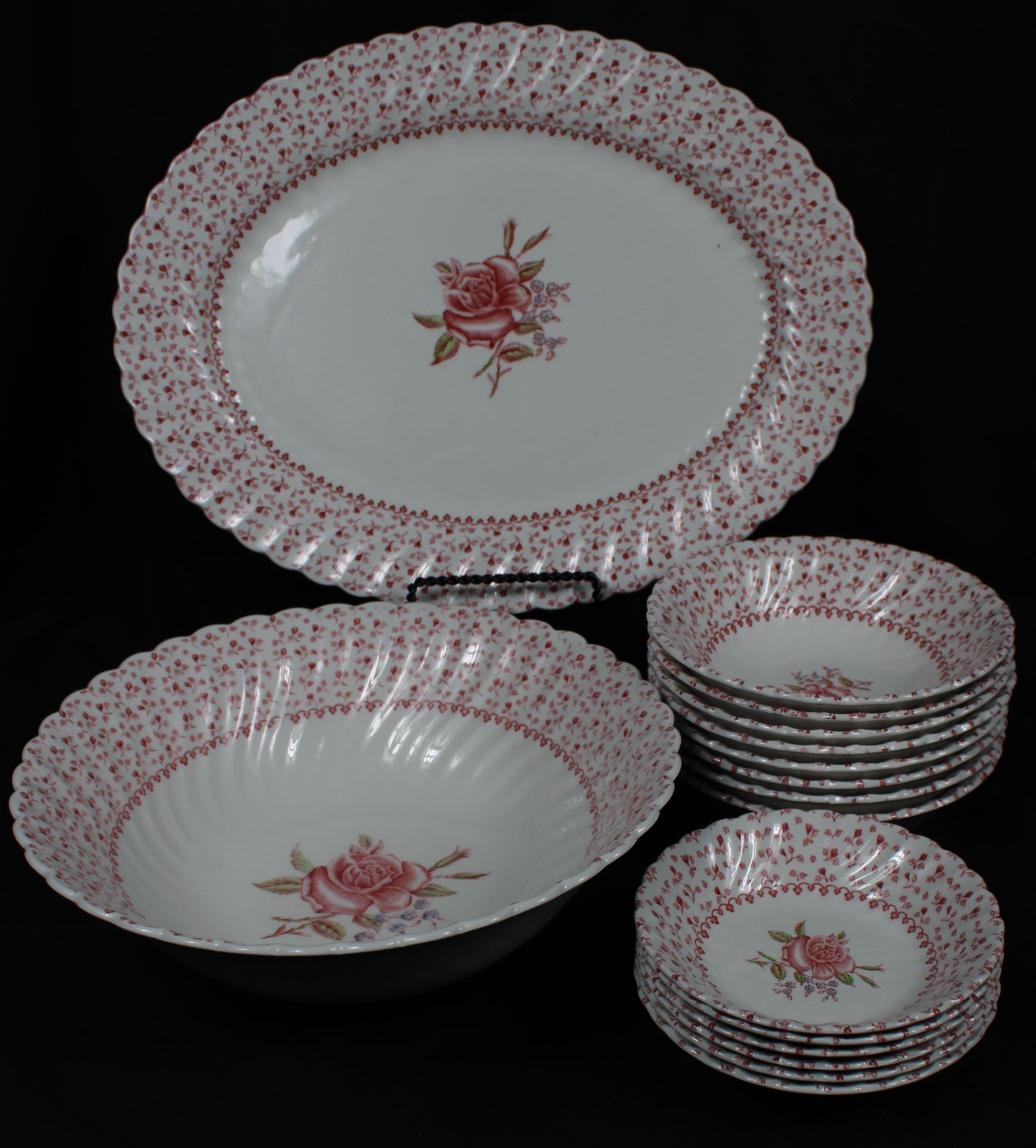 Vintage Johnson Bros Rose Bouquet Dinnerware Set - Made in England