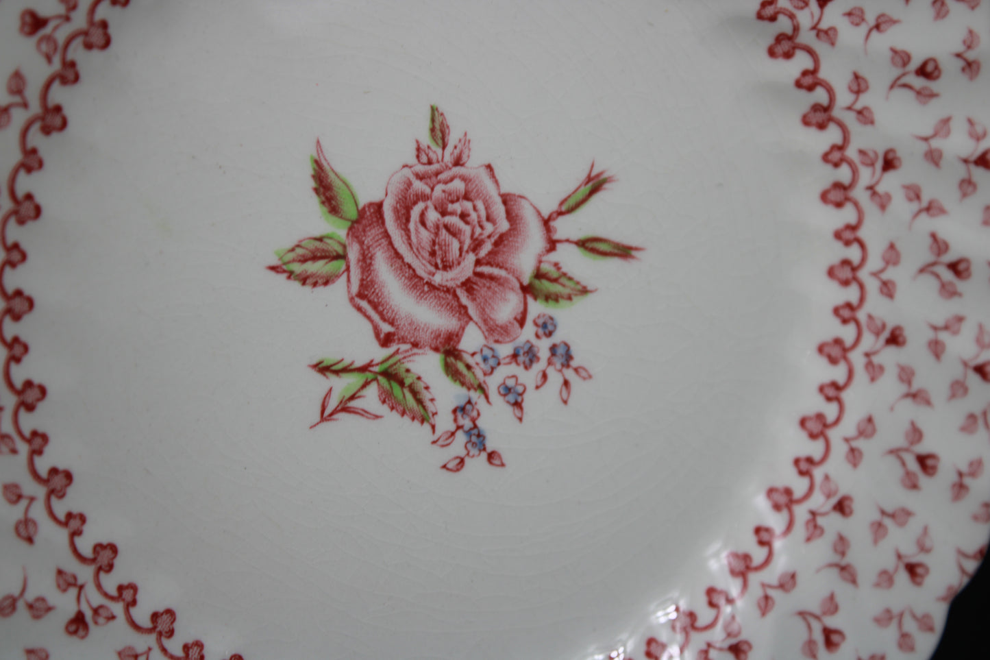 Vintage Johnson Bros Rose Bouquet Dinnerware Set - Made in England