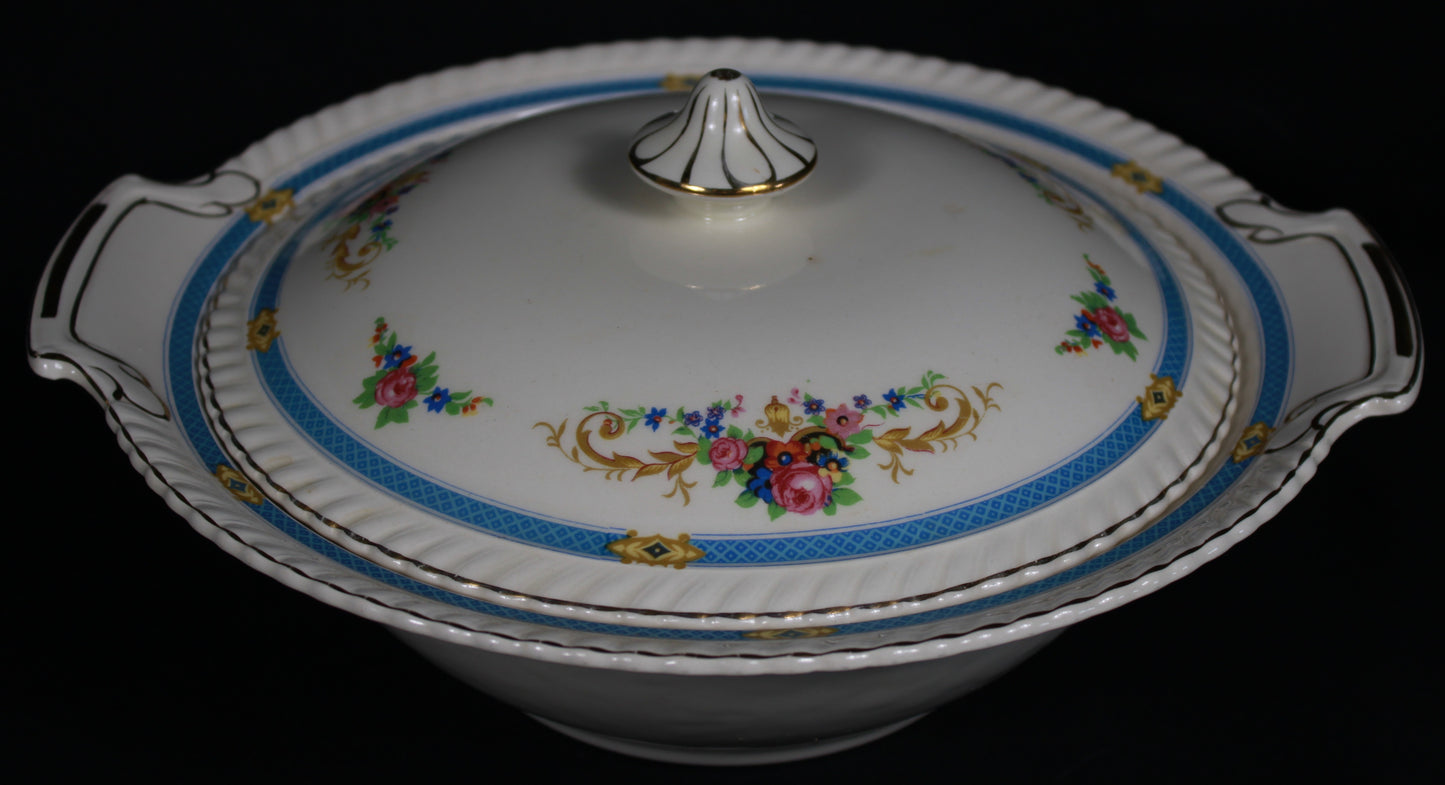 Vintage Johnson Bros England Blue Garland Dinnerware Set