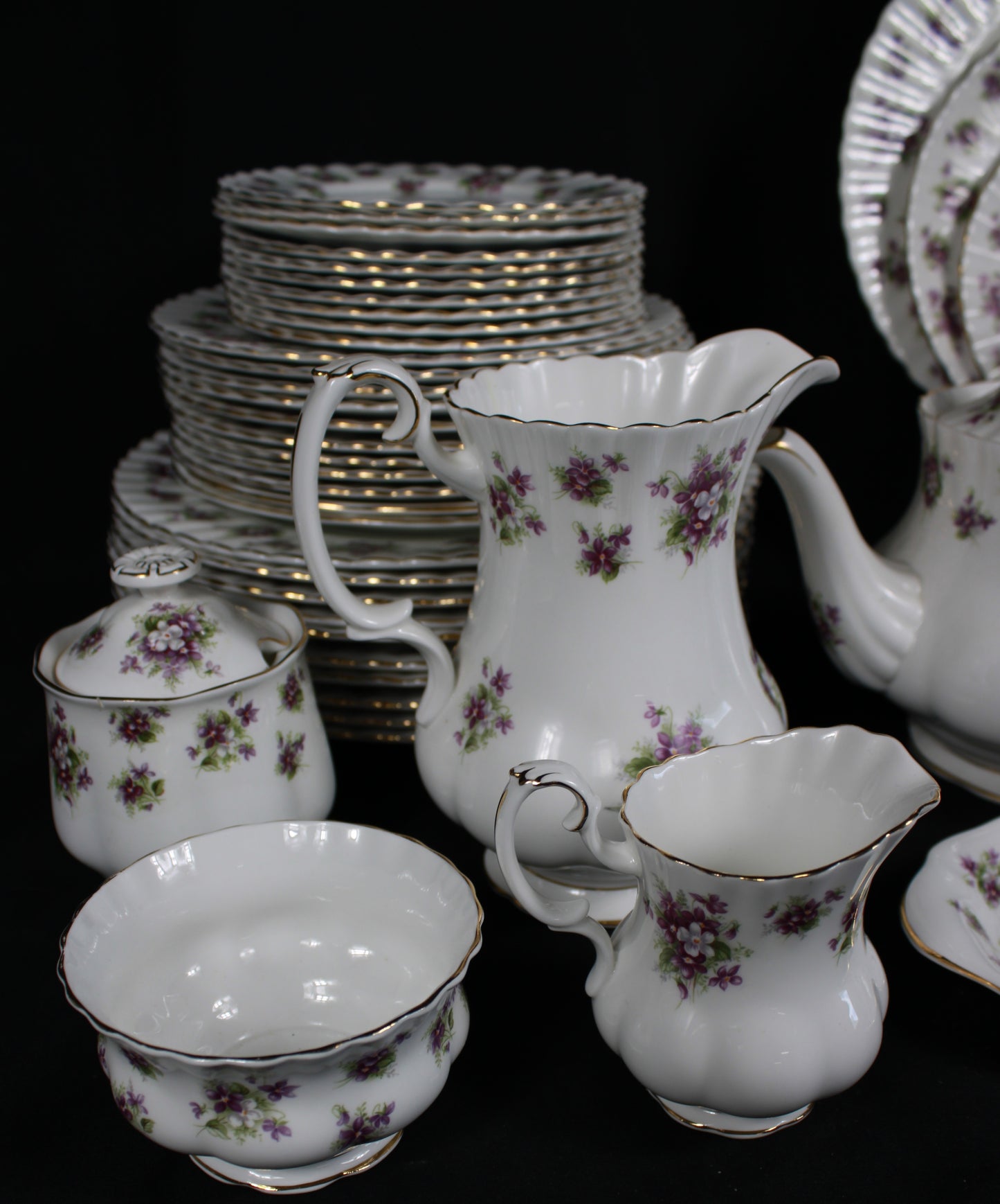Royal Albert Sweet Violets Fine Bone China Dinnerware Set