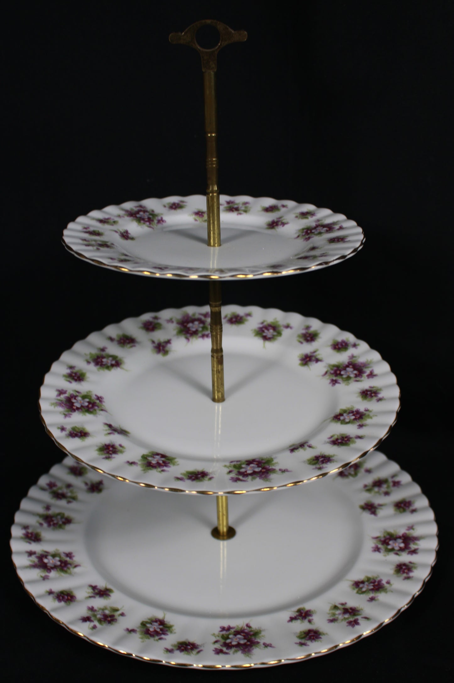 Royal Albert Sweet Violets Fine Bone China Dinnerware Set