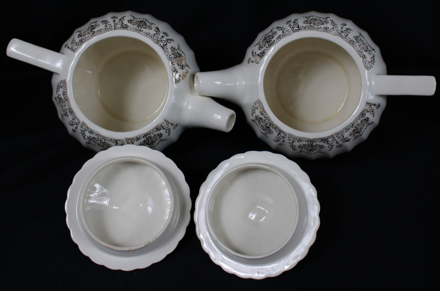 Limoges USA Rosalie Dinnerware Set - Warranted 22K Gold 126pcs