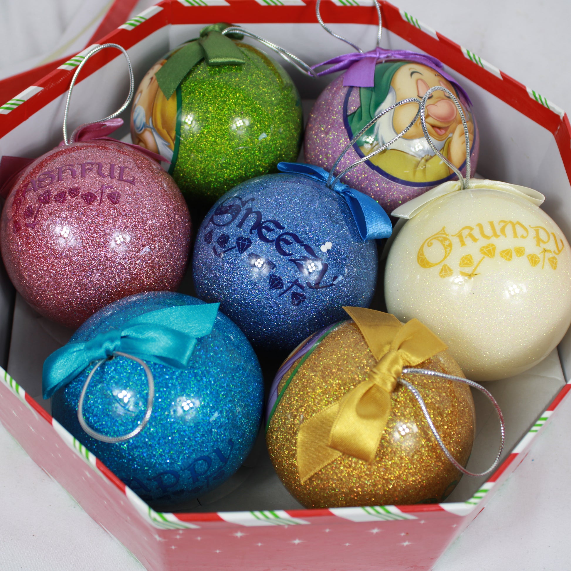 Snow White Seven Dwarfs Glitter Christmas Ornament 7 Piece Set