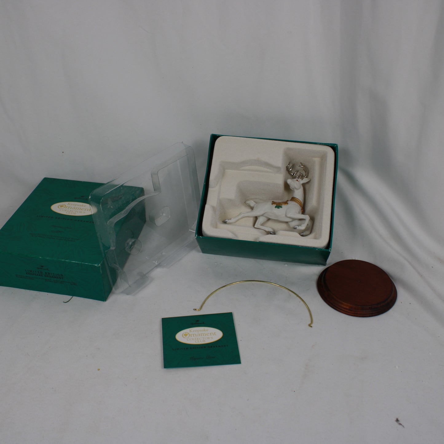 1994 Hallmark Keepsake Ornament Majestic Deer