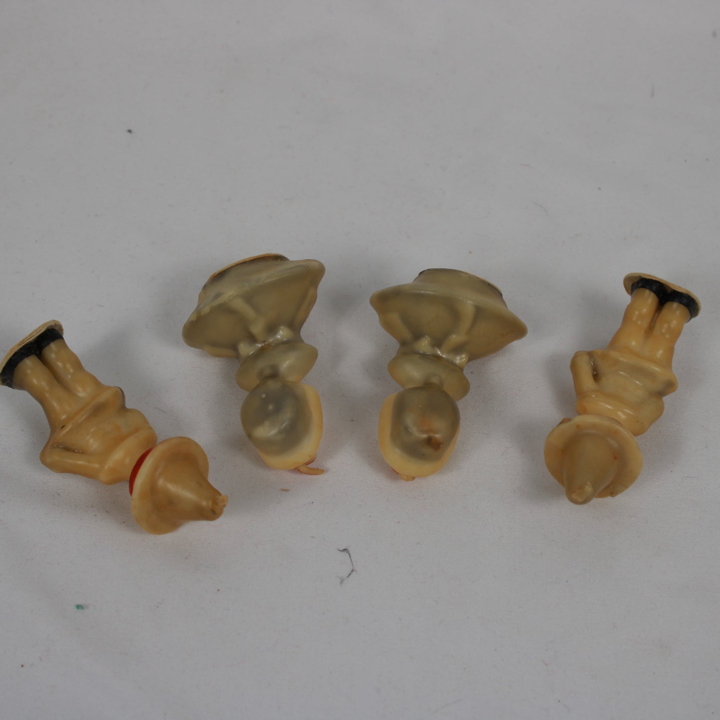 Tavern Candle Pilgrim Figural Thanksgiving Candles