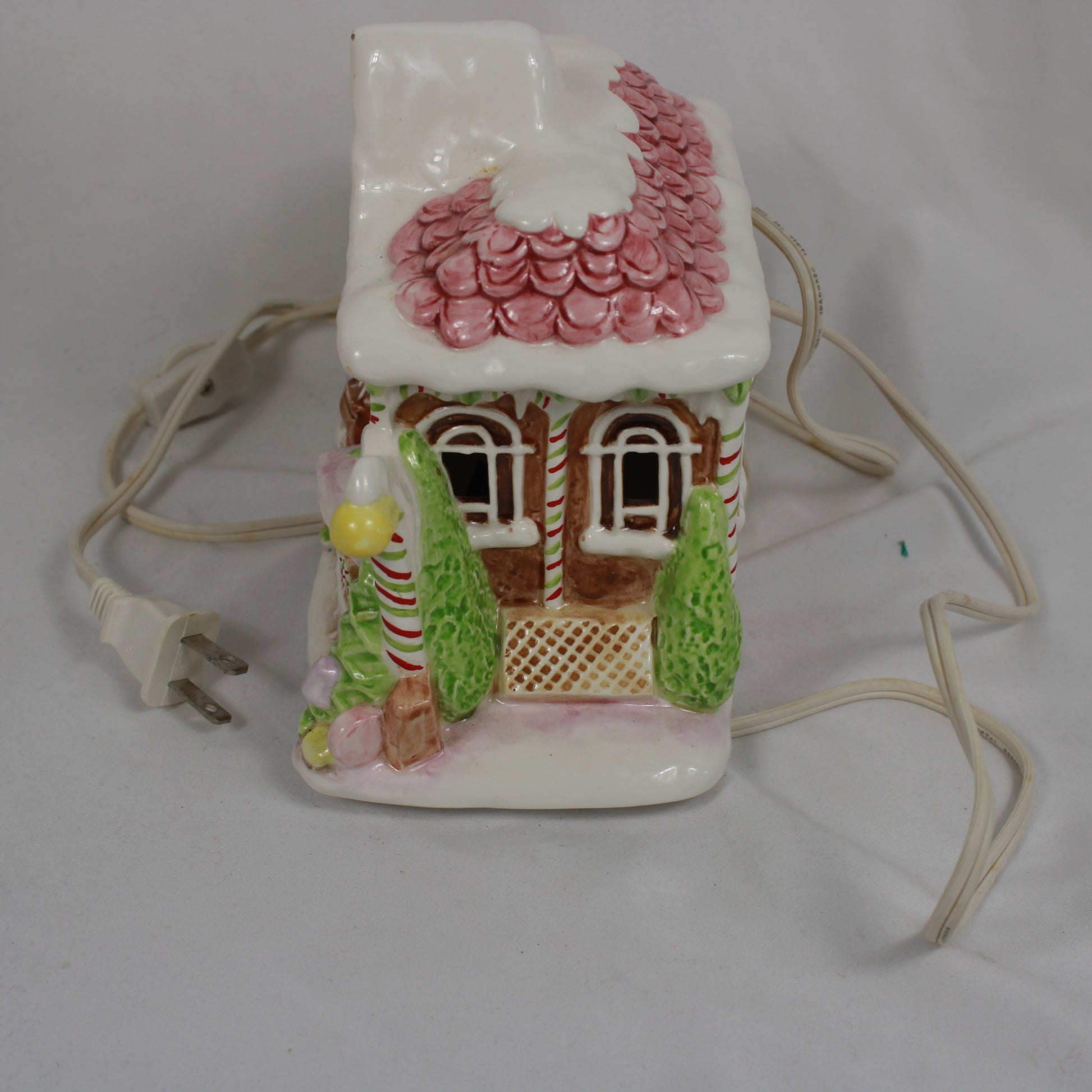 1993 Schmid Gingerbread Junction Lighted Ceramic Christmas Village