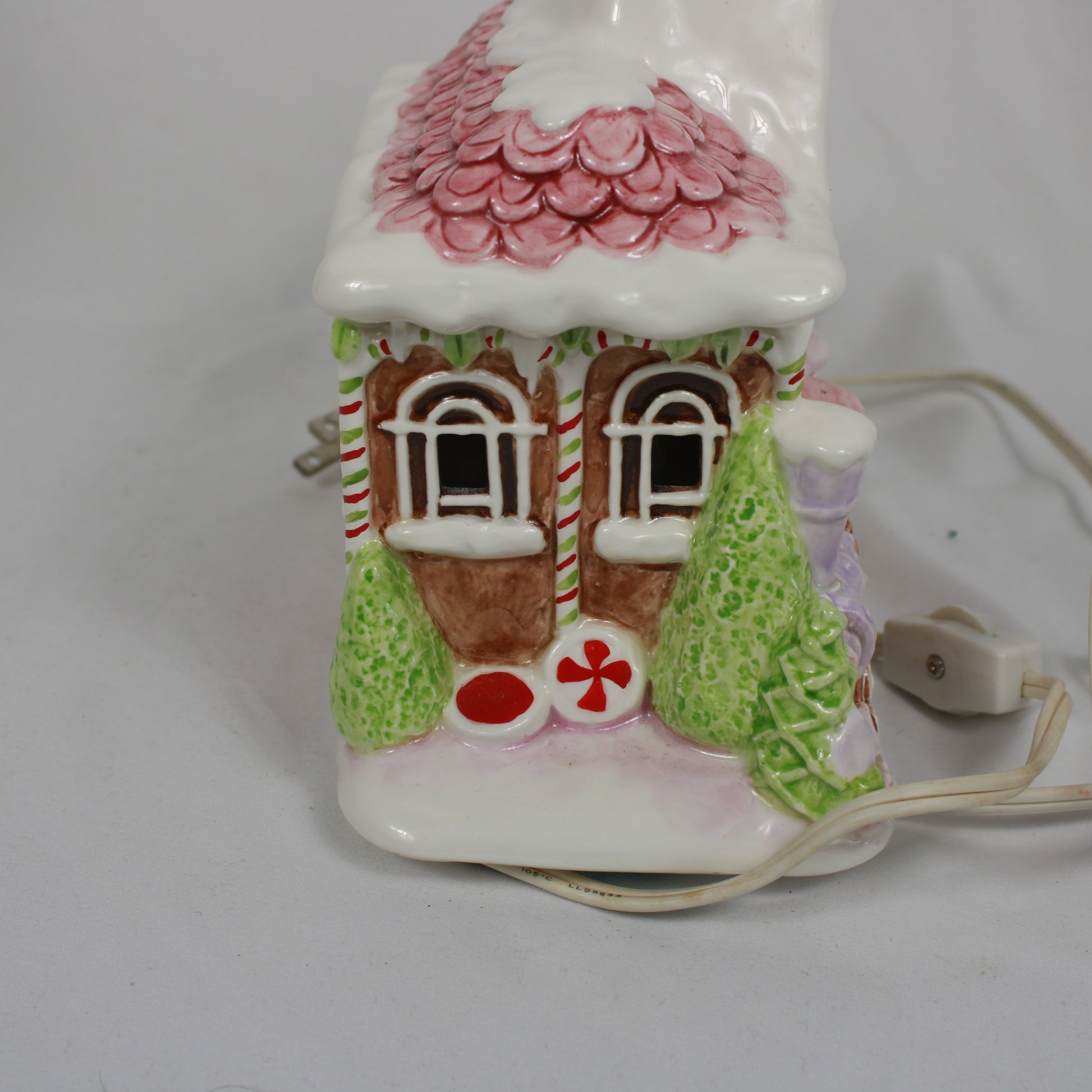 1993 Schmid Gingerbread Junction Lighted Ceramic Christmas Village