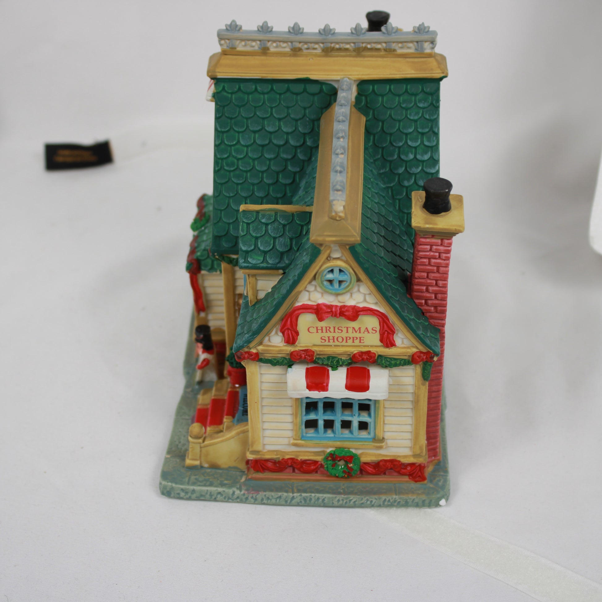 Lemax 2008 Caddington Village Victorian Christmas Shoppe Lighted Building