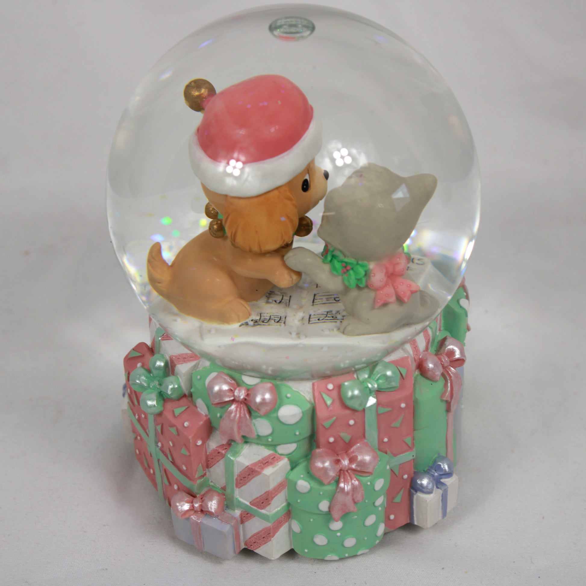 Precious Moments 2007 Christmas Musical Snow Globe Jingle Bells Cat & Dog