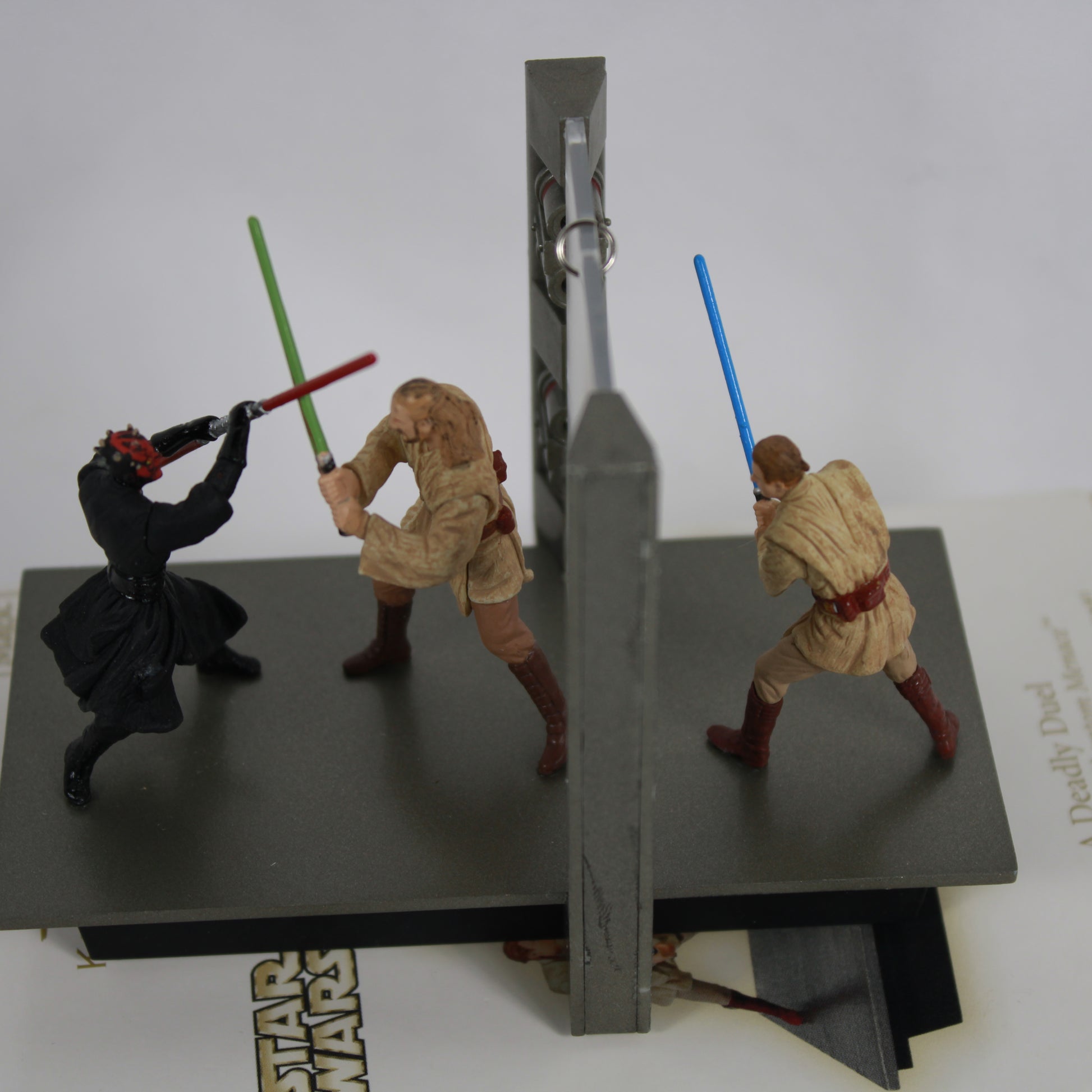 Hallmark Keepsake 2009 Star Wars A Deadly Duel Magic Ornament - The Phantom Menace Lights &Sound