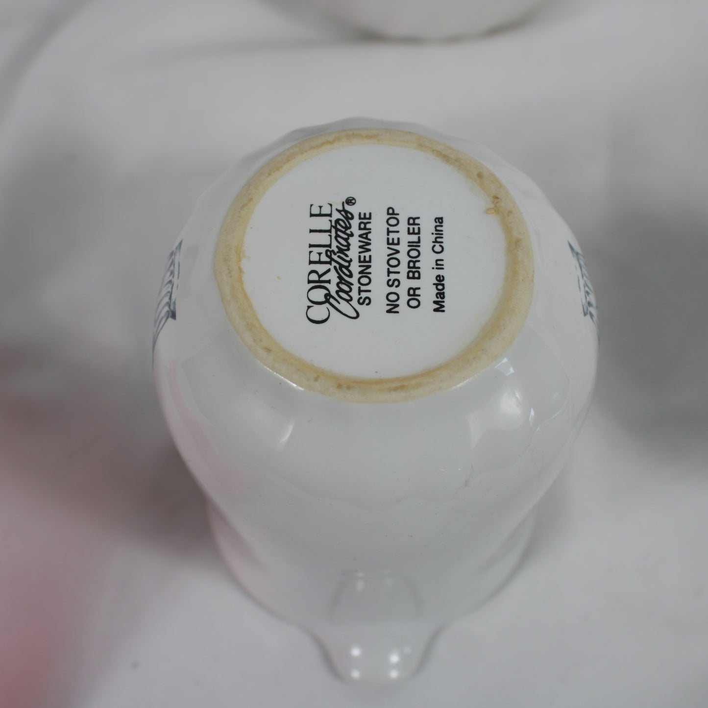 Corelle Coordinates Ivy and Ribbon Stoneware Cream Sugar and Salt Pepper Shaker Set