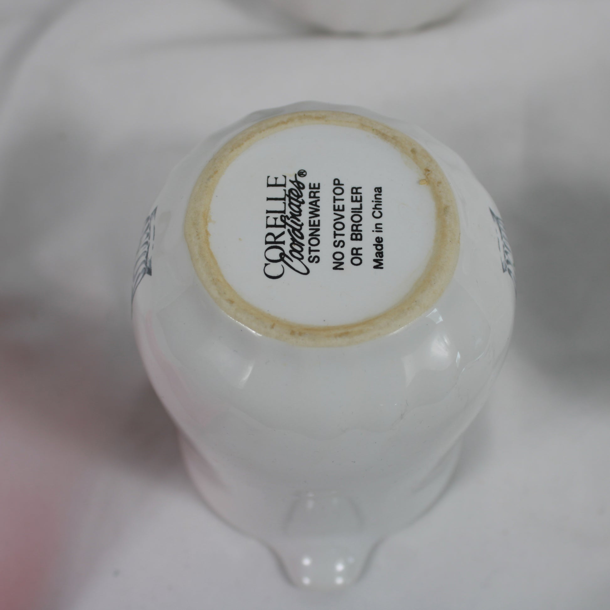 Corelle Coordinates Ivy and Ribbon Stoneware Cream Sugar and Salt Pepper Shaker Set