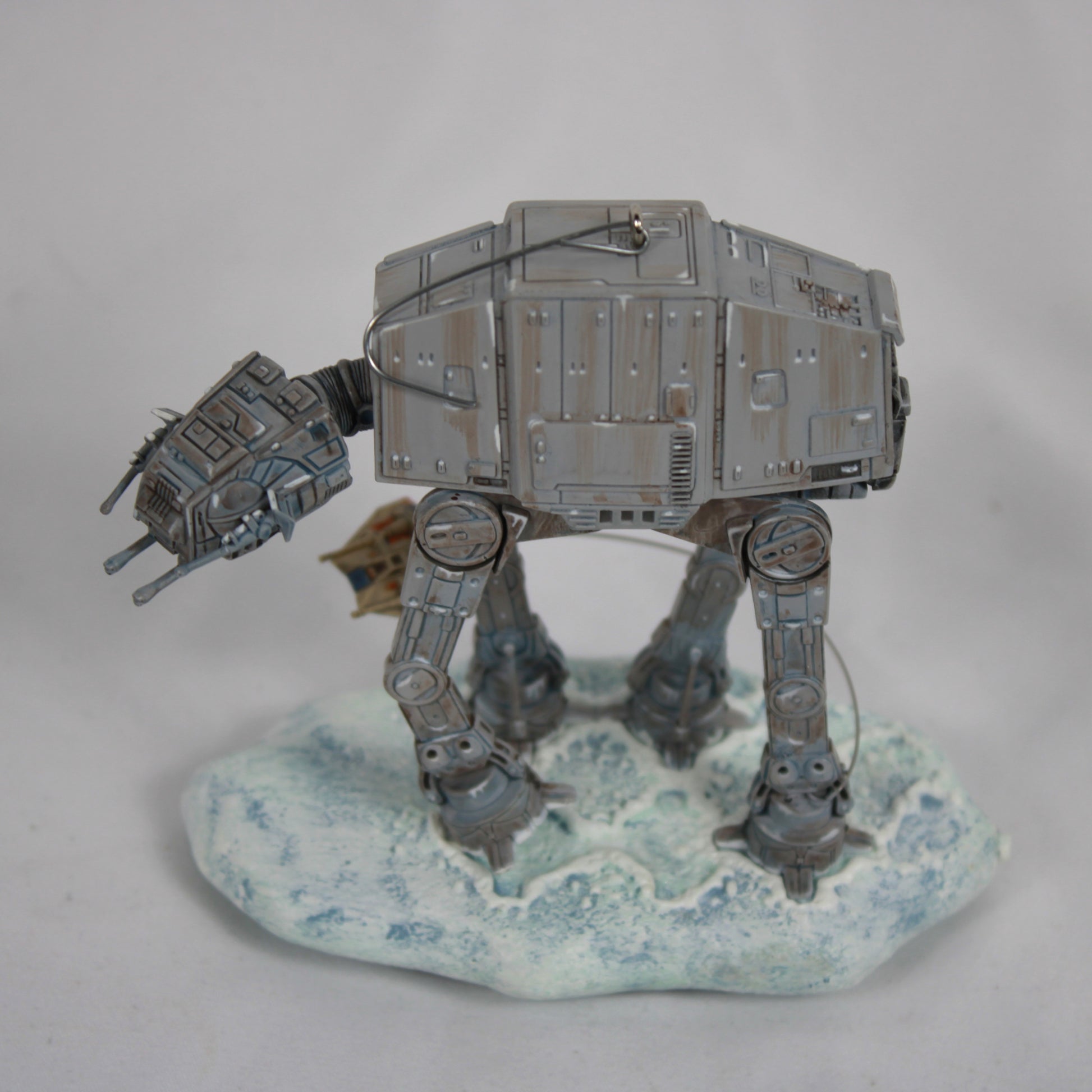 Hallmark Keepsake 2006 Star Wars Imperial AT-AT and Rebel Snowspeeder Magic Ornament