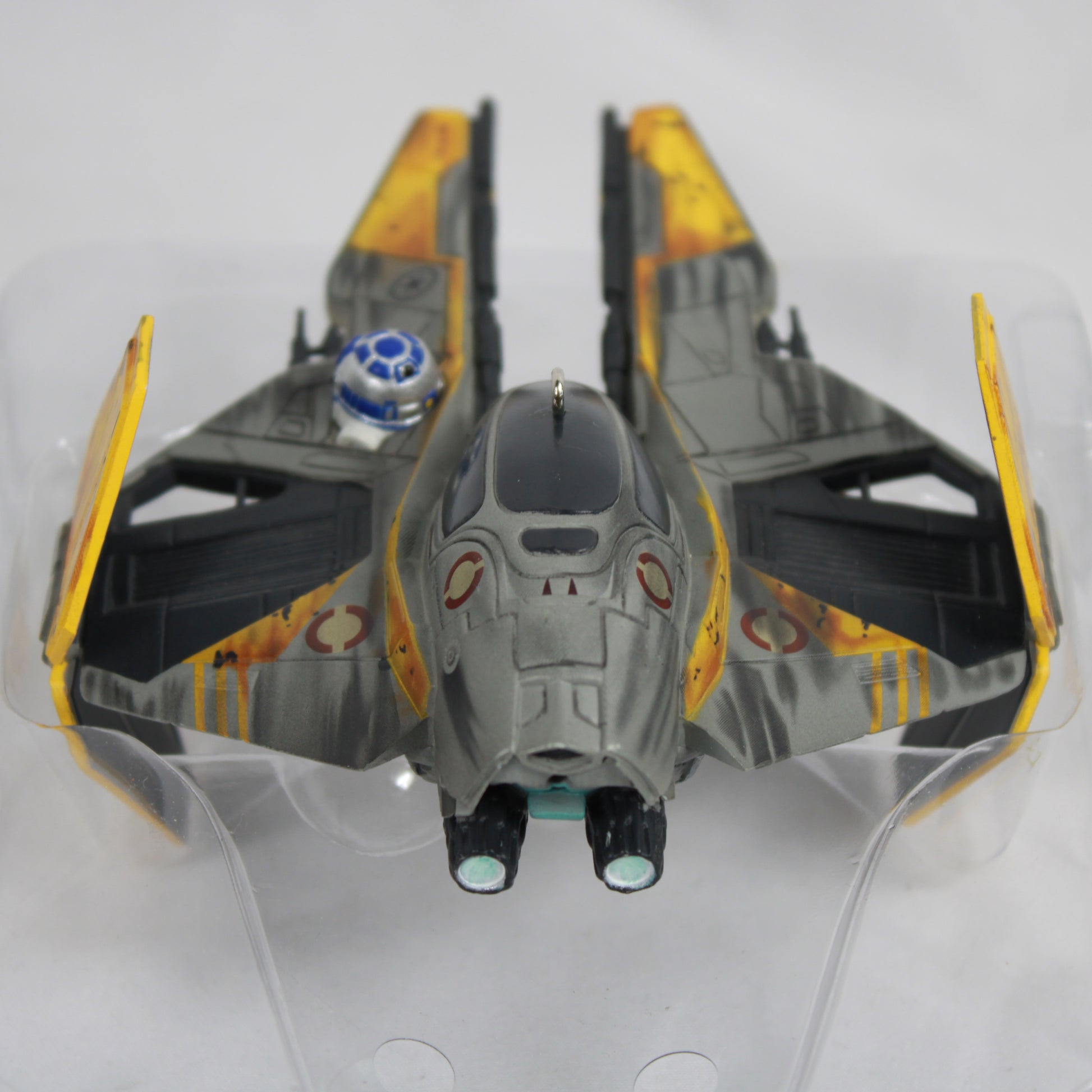Hallmark Keepsake 2005 Star Wars Anakin Skywalker's Jedi Starfighter Magic Ornament