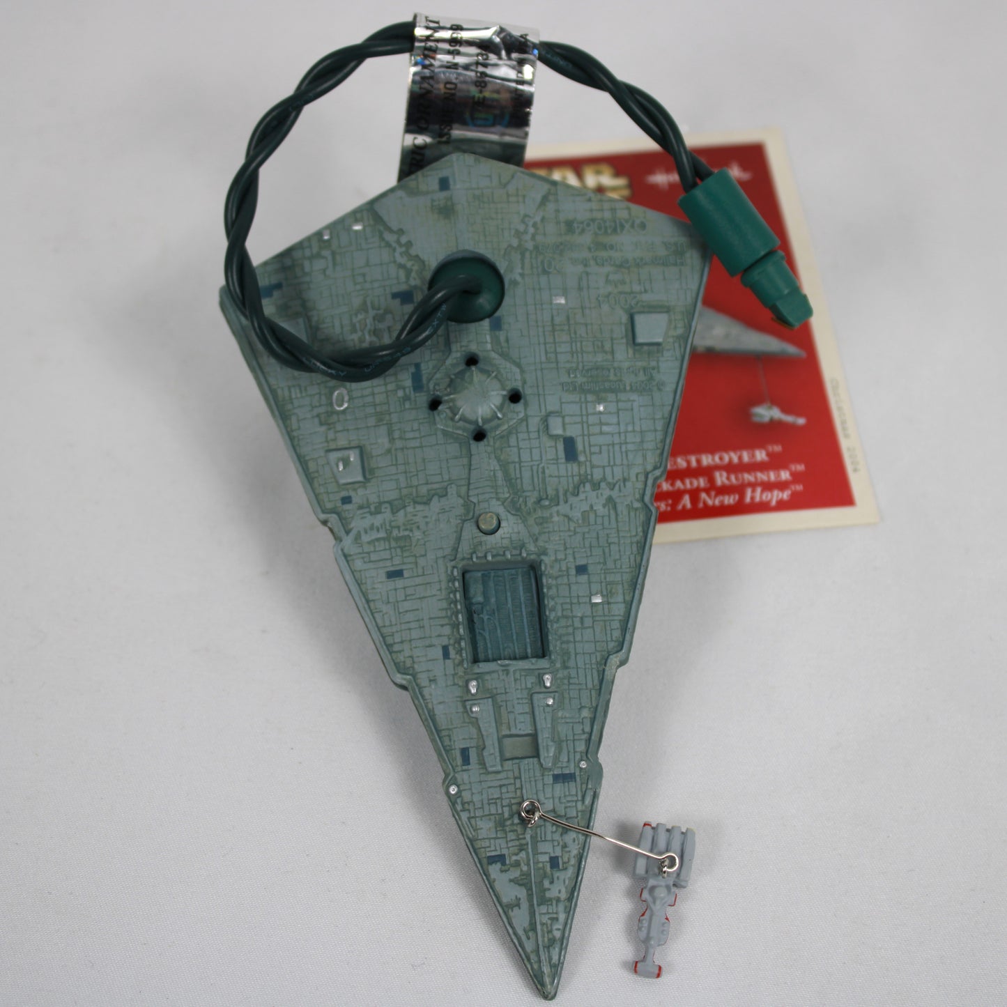 Hallmark Keepsake 2004 Star Wars Star Destroyer and Blockade Runner Magic Ornament