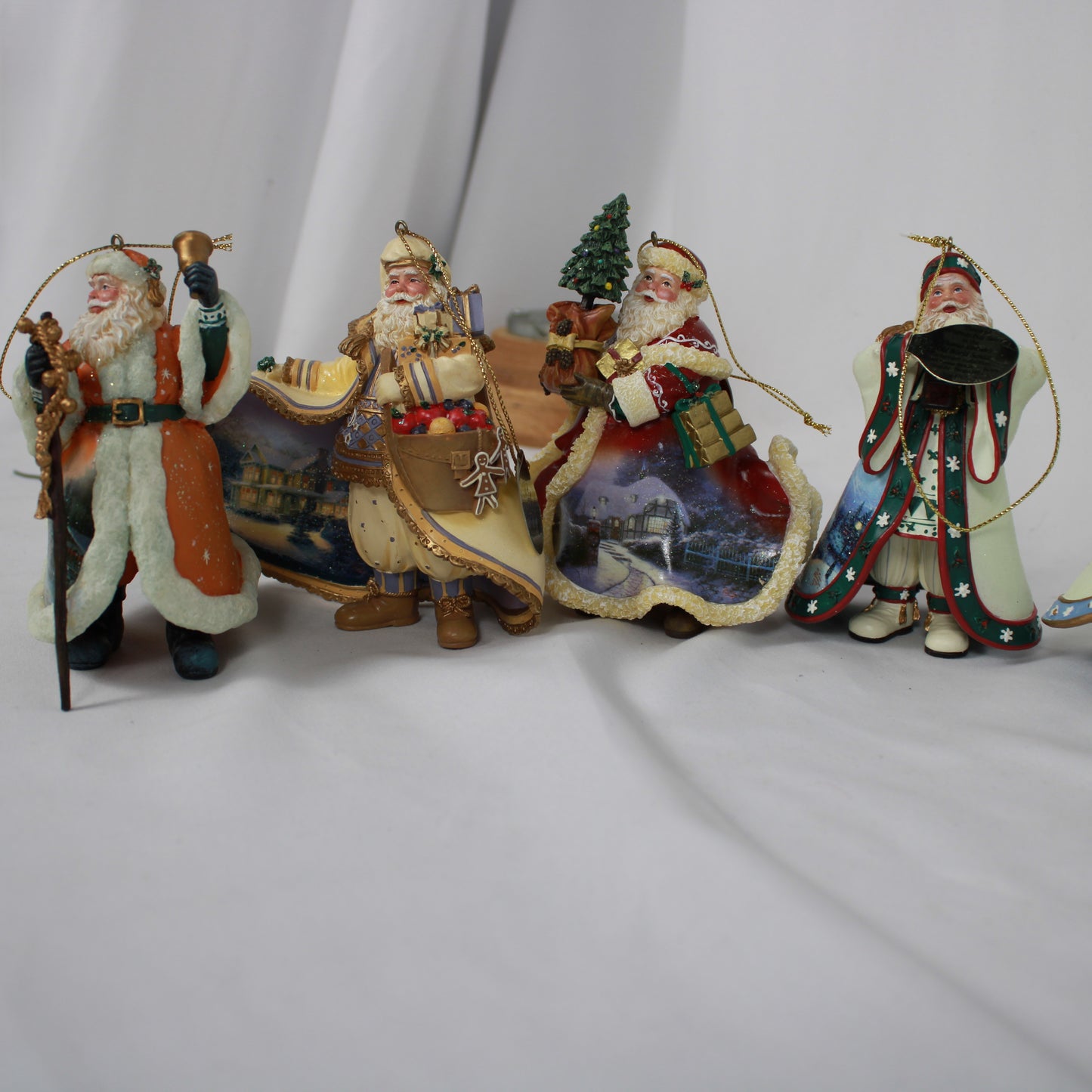 Thomas Kinkade Old World Santas Heirloom Ornaments Set of 12 with COAs